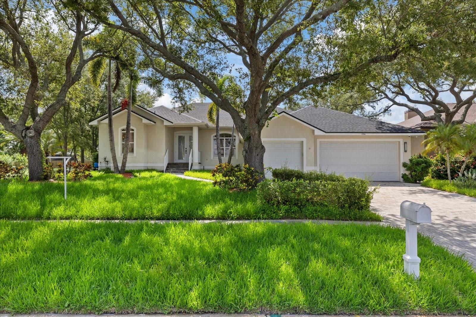 2706 Skimmer Point Dr, Gulfport, FL 33707 photo
