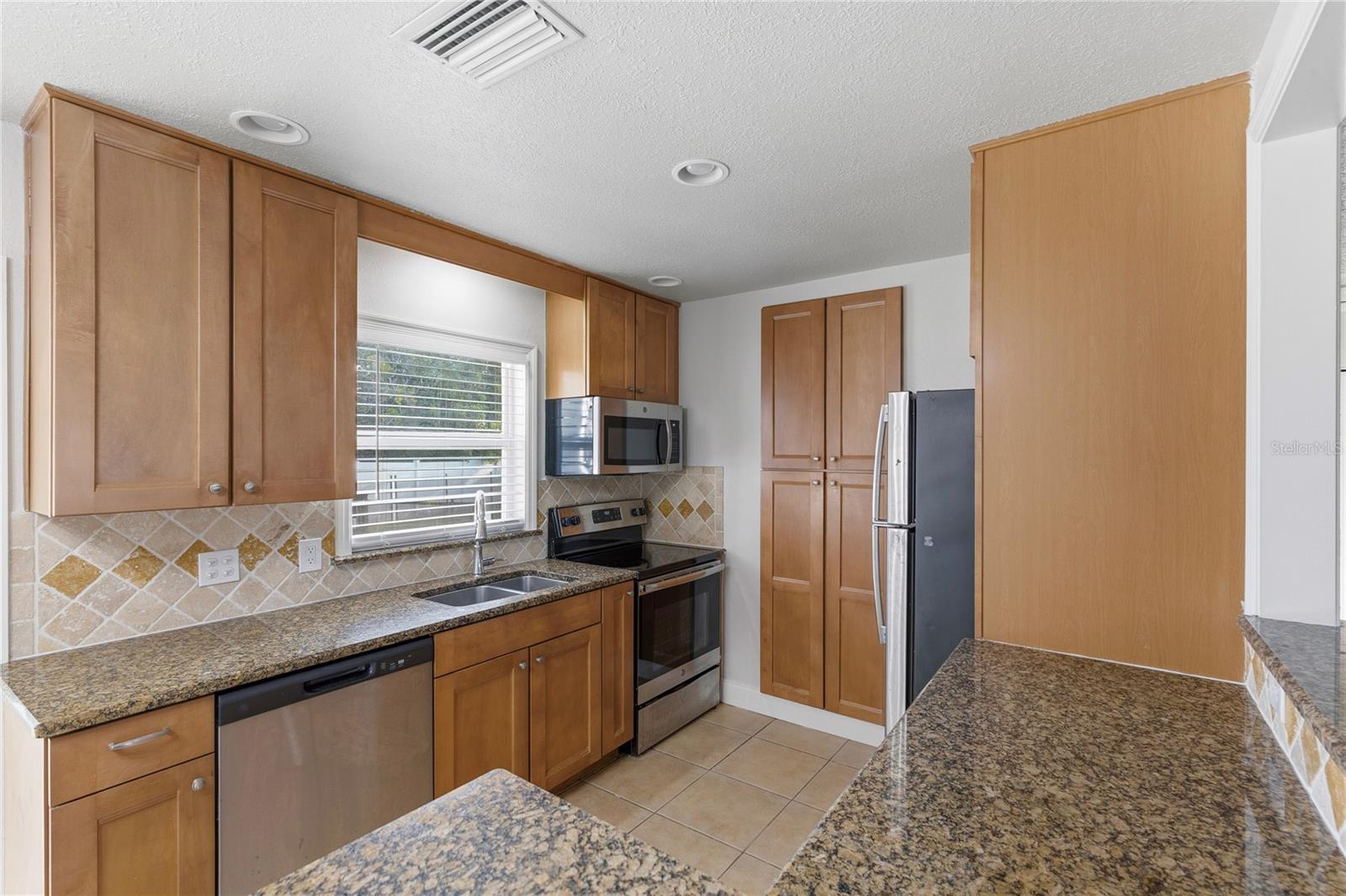 2415 15 St, Palmetto, FL 34221 photo