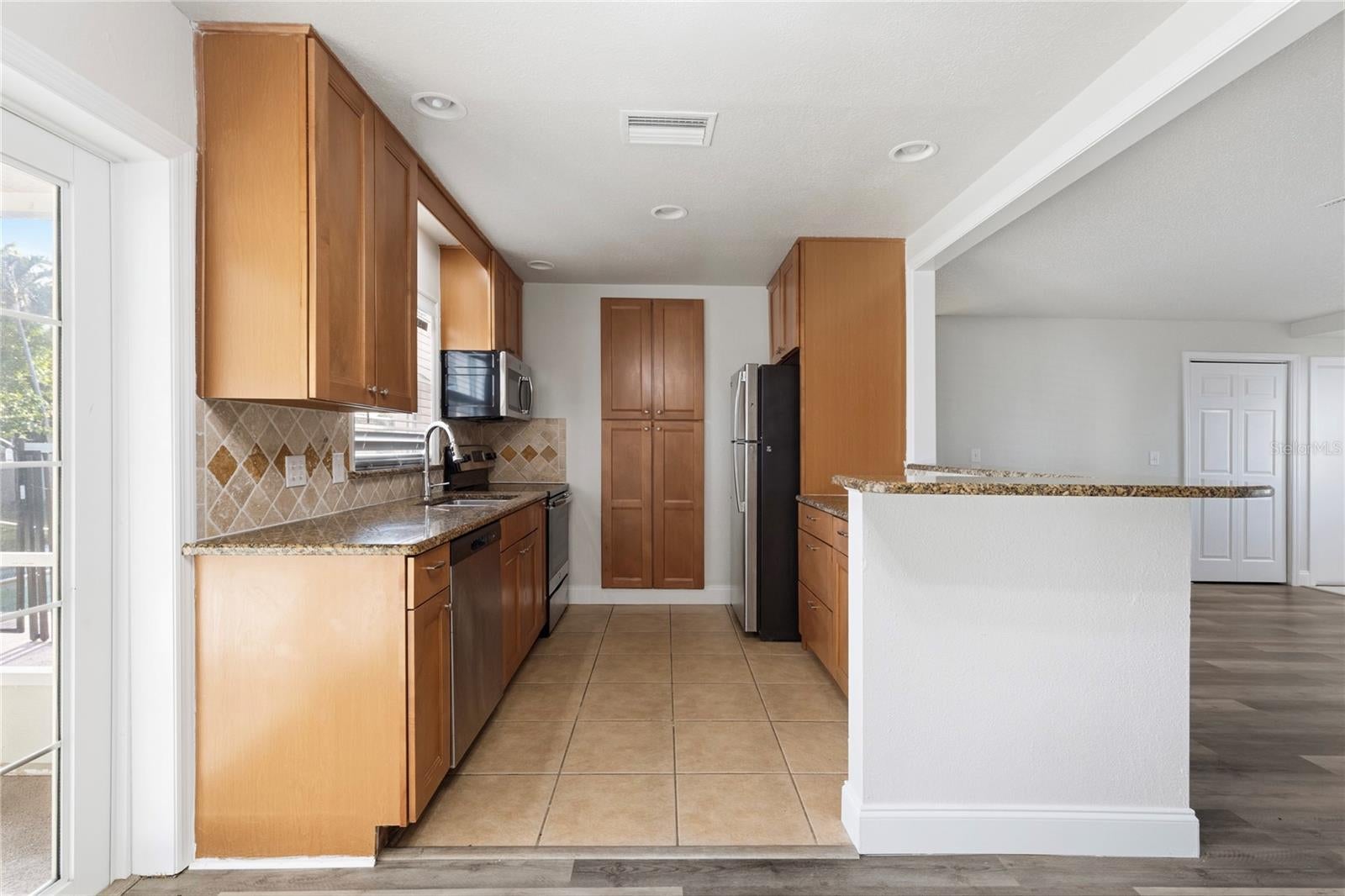 2415 15 St, Palmetto, FL 34221 photo
