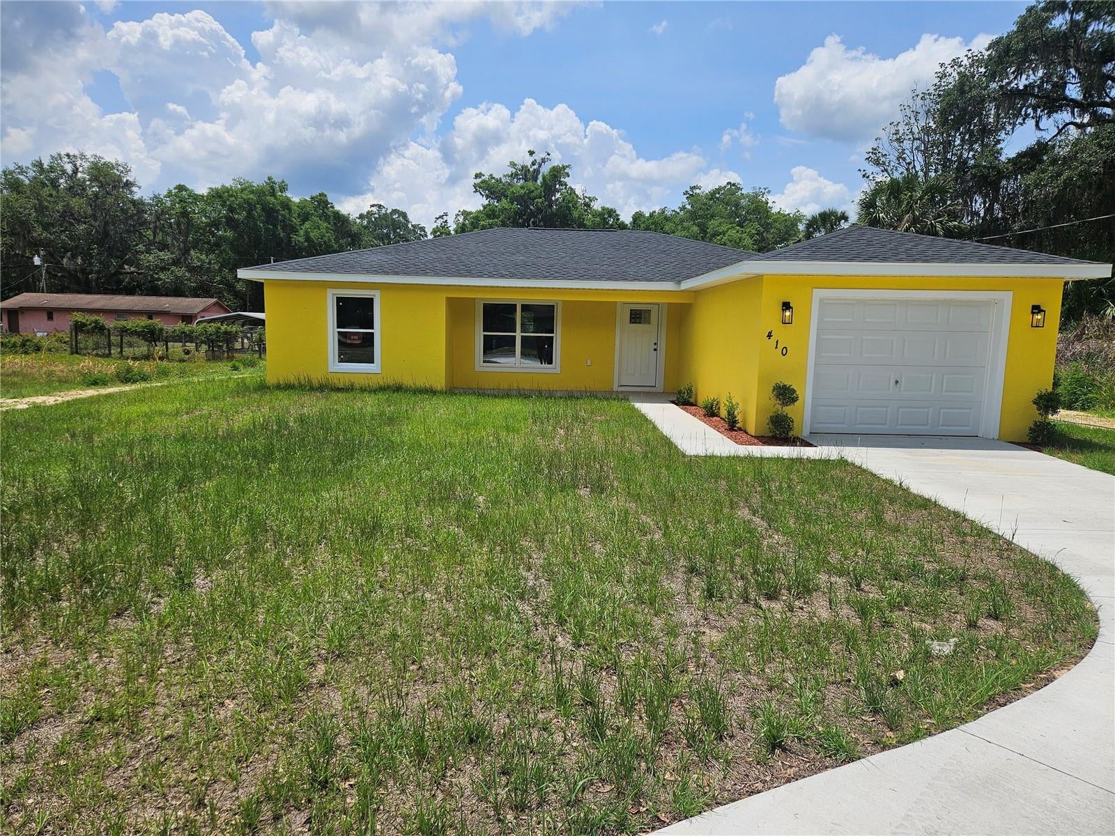 410 Kilgore St, Wildwood, FL 34785