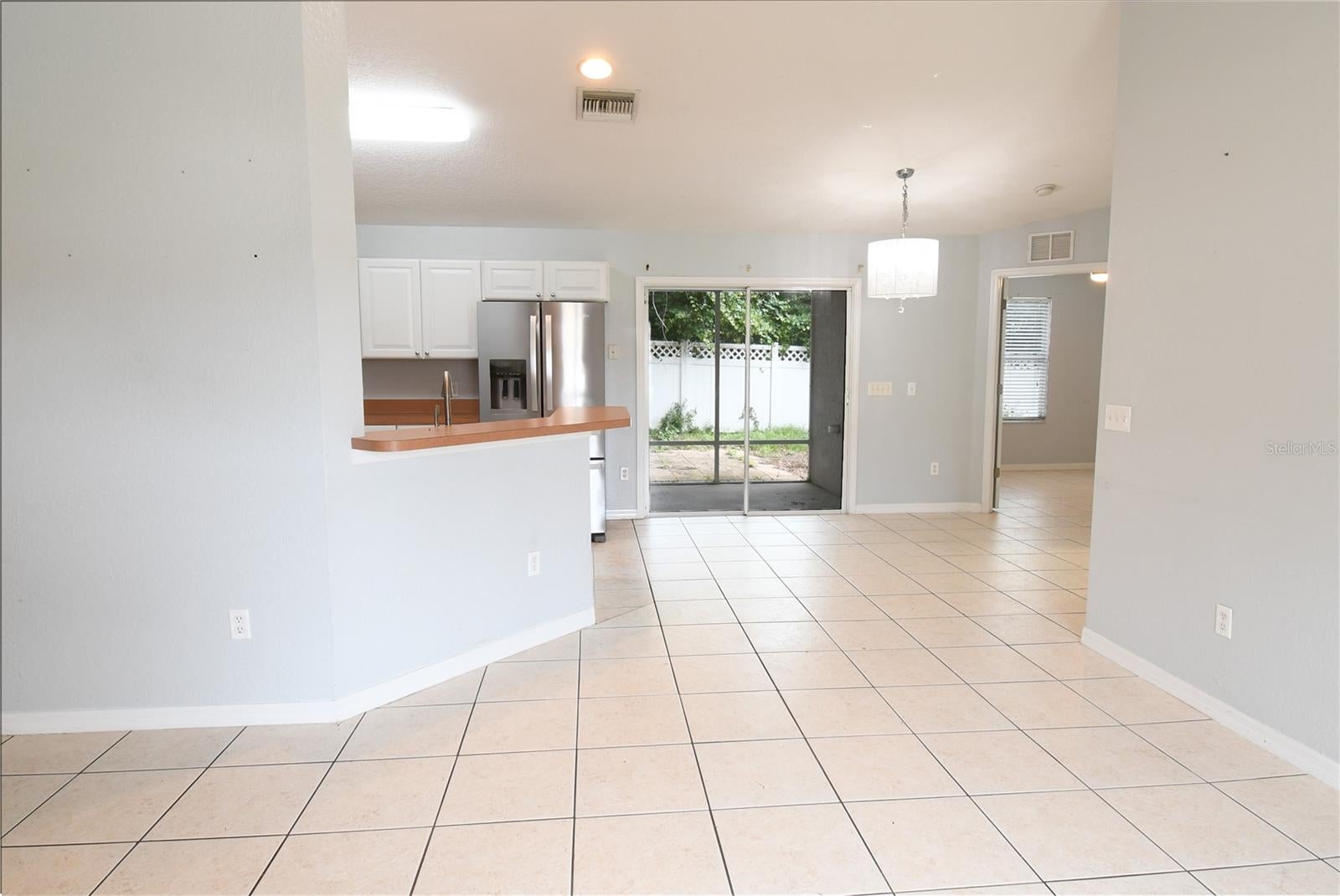 407 Cierra Oaks Cir, Lady Lake, FL 32159 photo