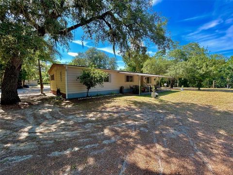 Single Family Residence in KEYSTONE HEIGHTS FL 7836 TWIN LAKES ROAD.jpg