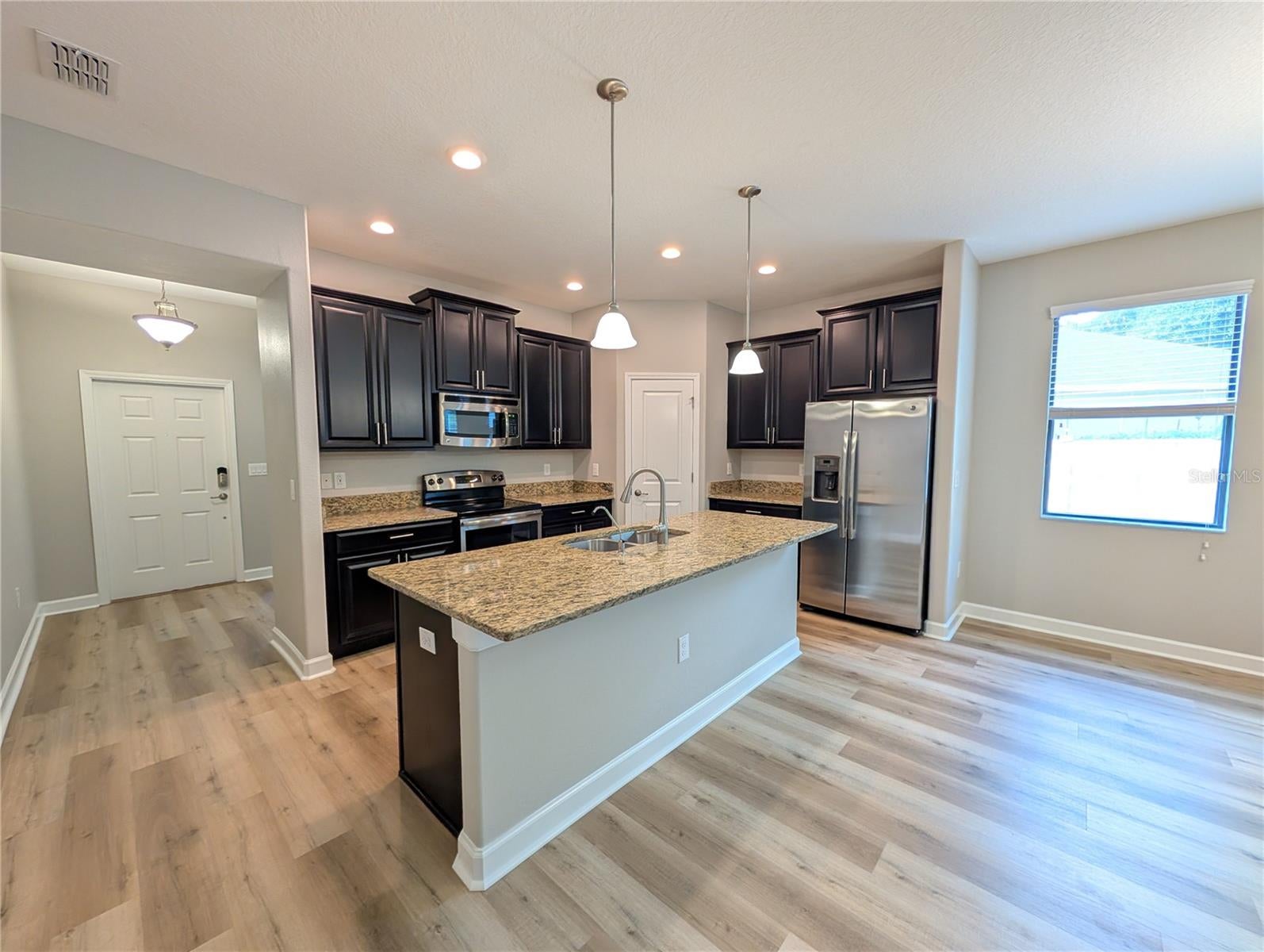 19255 Alexandrea Lee Ct, Land O Lakes, FL 34638 photo