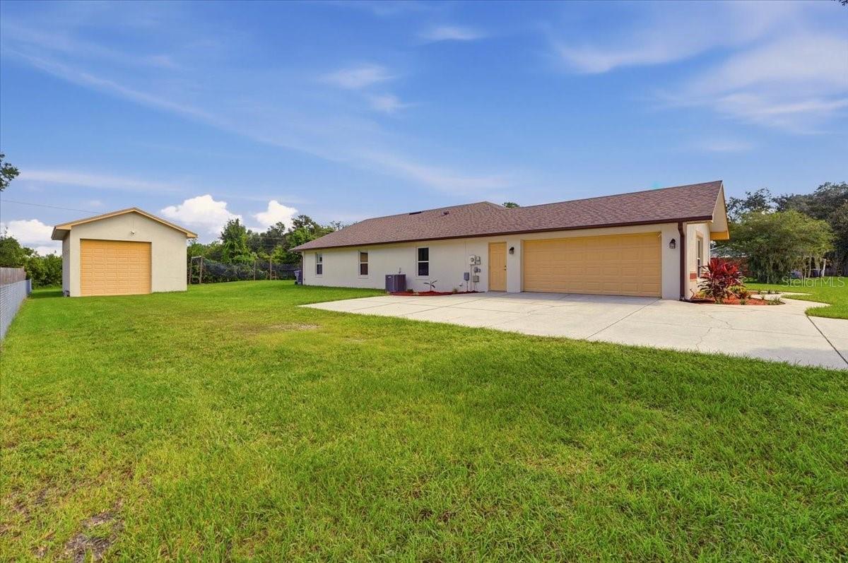 1731 Brangus Dr, Lakeland, FL 33810 photo