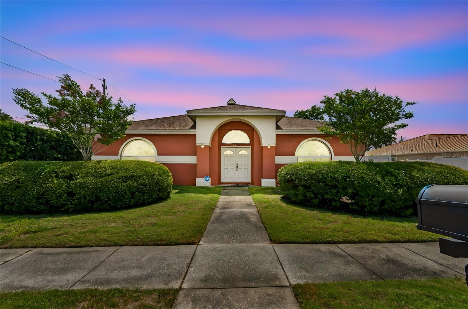 7791 Carver Ct, Seminole, FL 33772