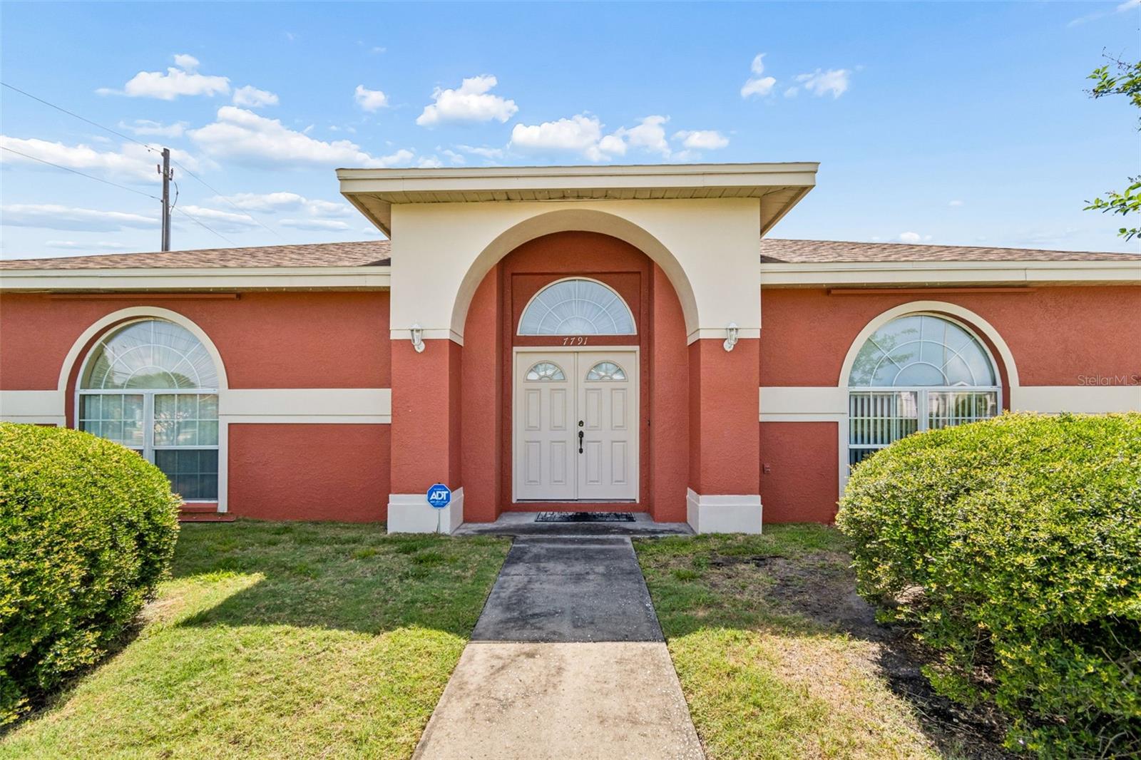 7791 Carver Ct, Seminole, FL 33772 photo