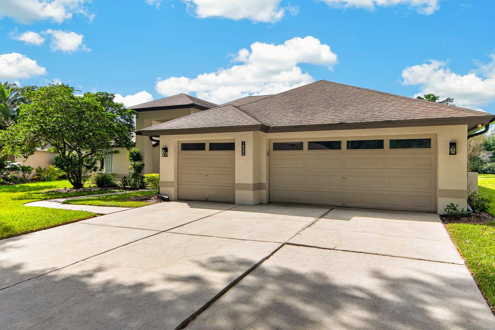 16506 Longleat Dr, Lutz, FL 33549 photo