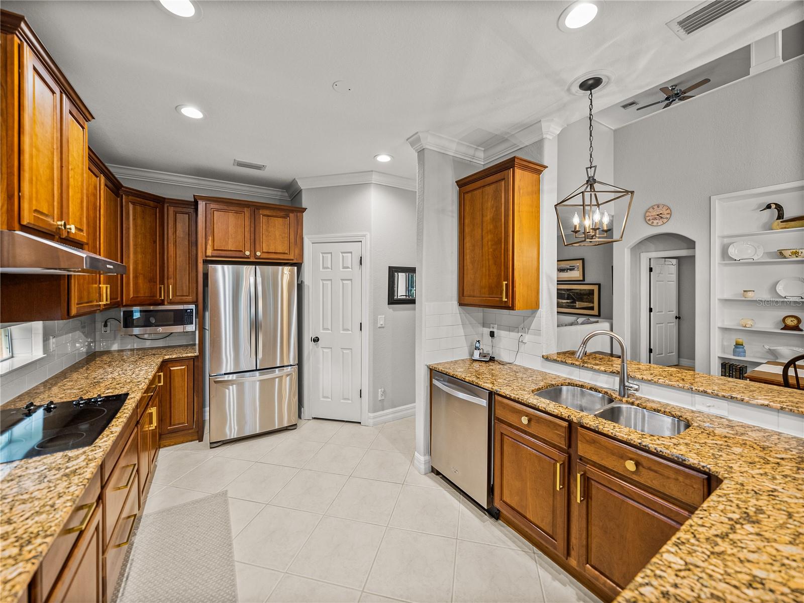 Townhouse in DADE CITY FL 13209 PALMILLA CIRCLE 23.jpg