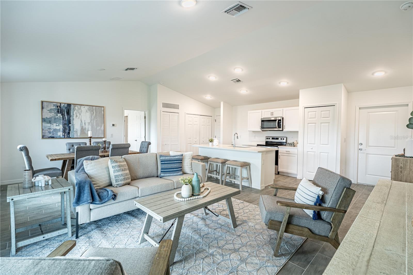 364 Lindon St, Port Charlotte, FL 33954 photo