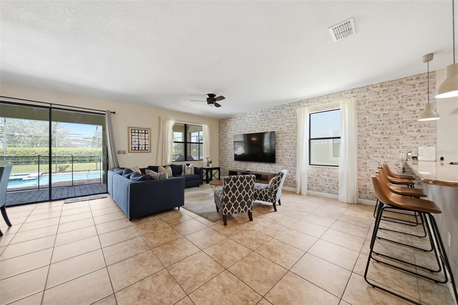 1416 Moon Valley Dr, Davenport, FL 33896 photo