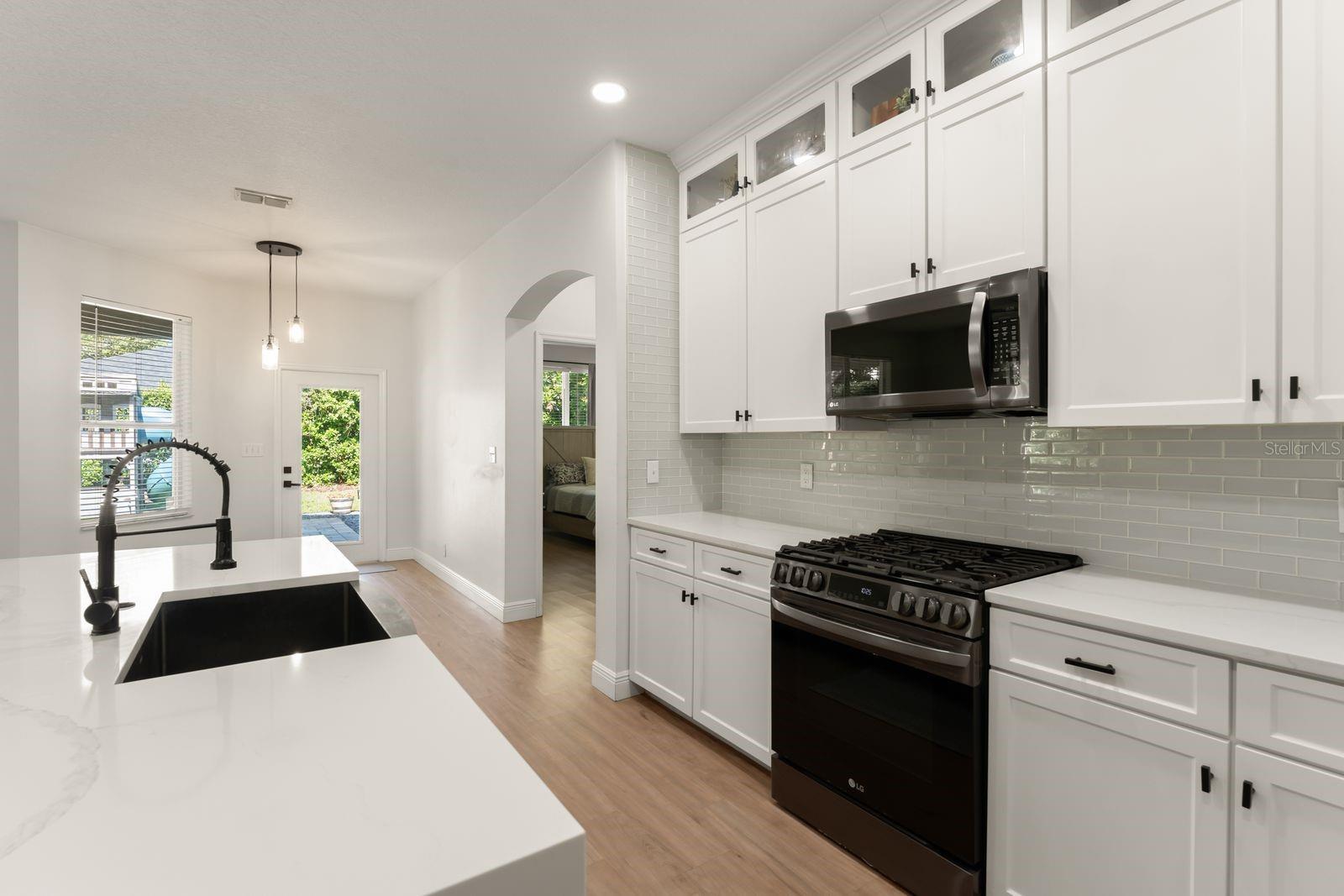 611 Brookfield Terrace, Deland, FL 32724 photo