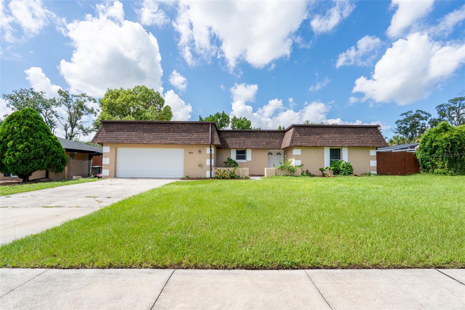 806 Highland Dr, Altamonte Springs, FL 32701