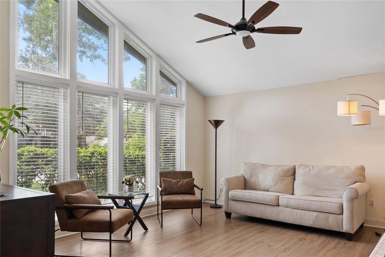 102 Sweetwater Hills Dr, Longwood, FL 32779 photo