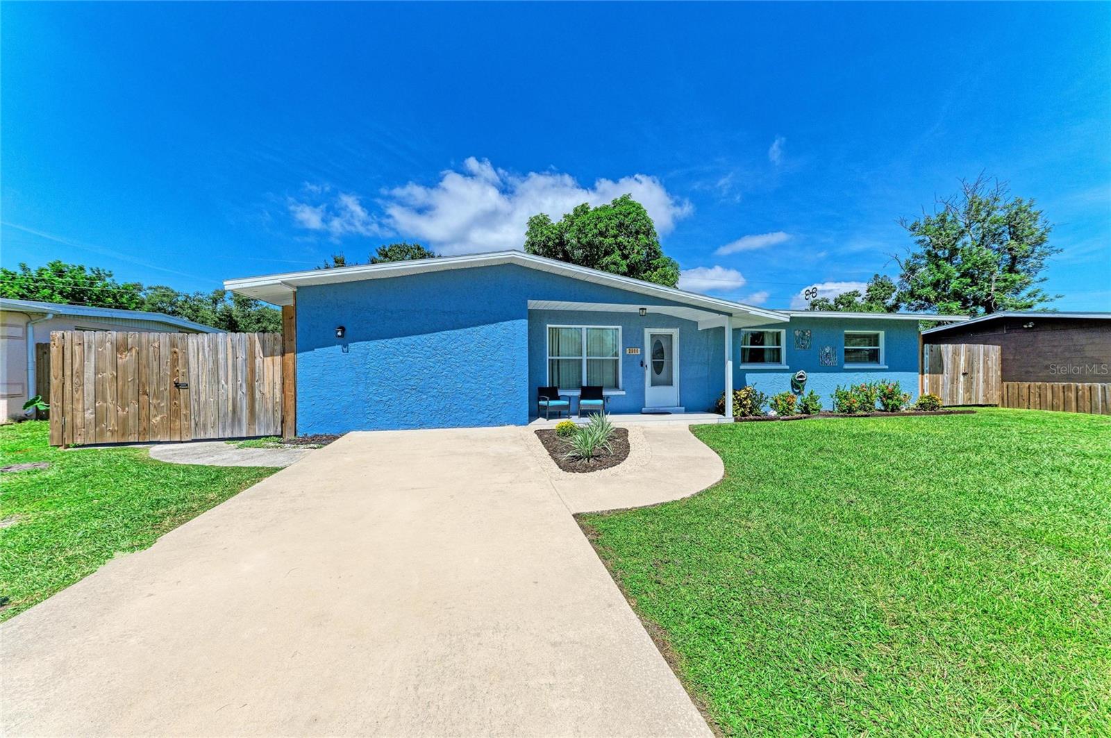 2006 24 Ave, Bradenton, FL 34205