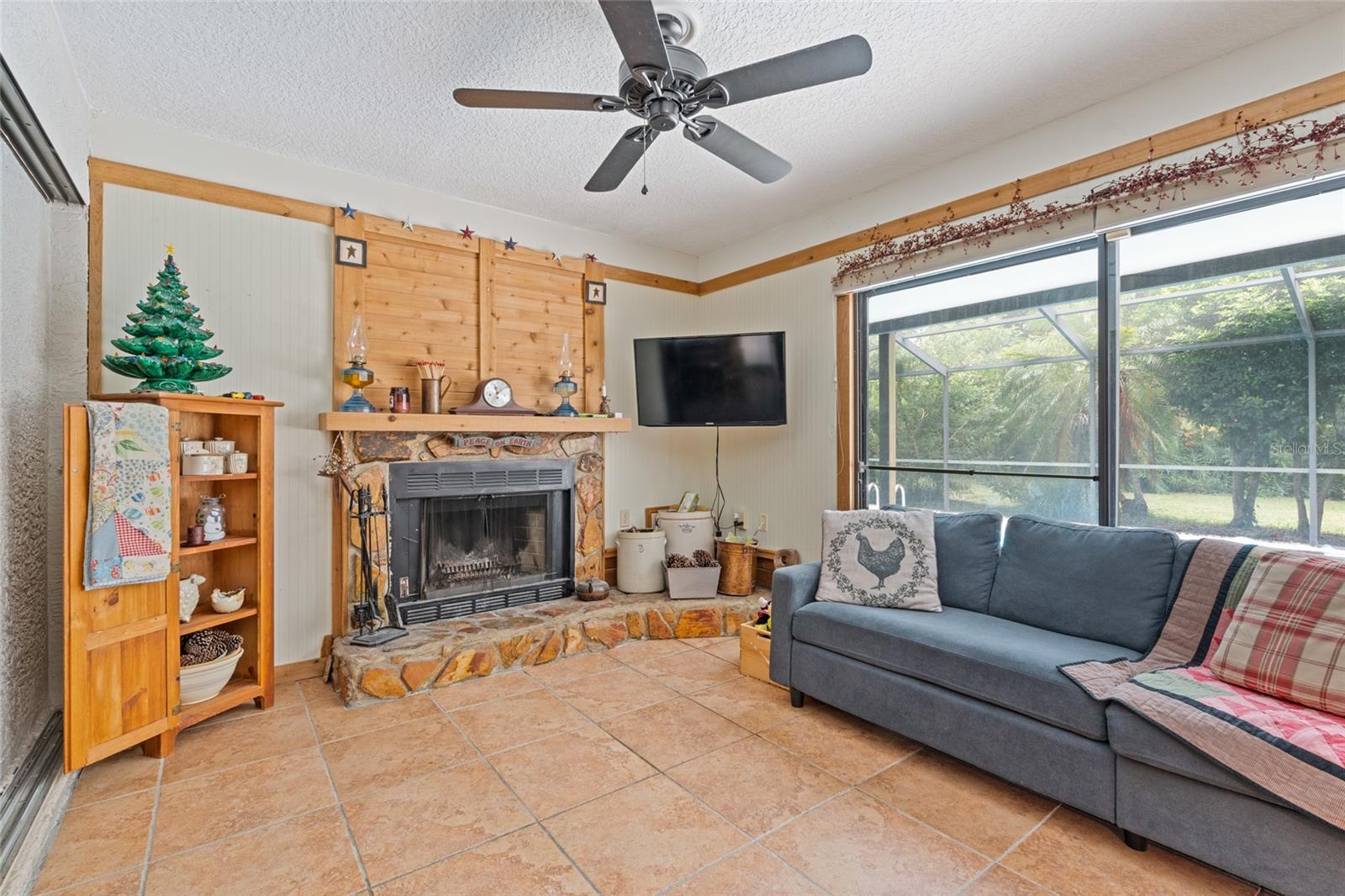 155 Woodcutter Ln, Palm Harbor, FL 34683 photo