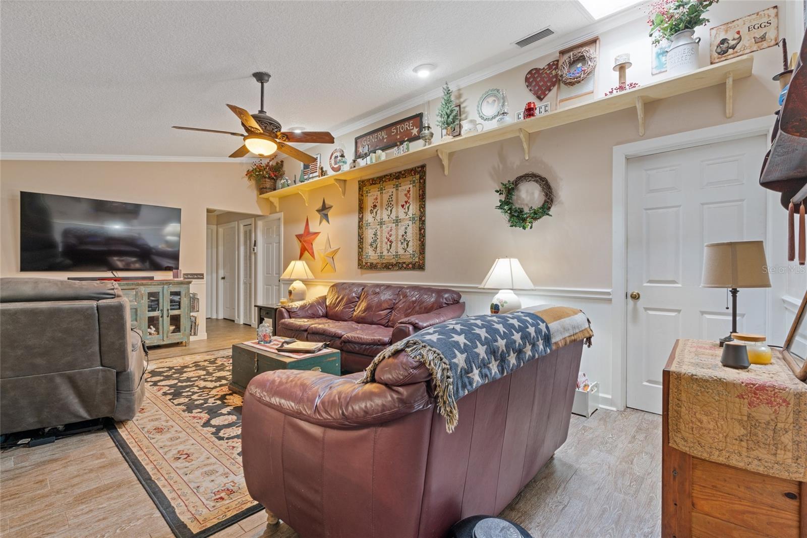 155 Woodcutter Ln, Palm Harbor, FL 34683 photo