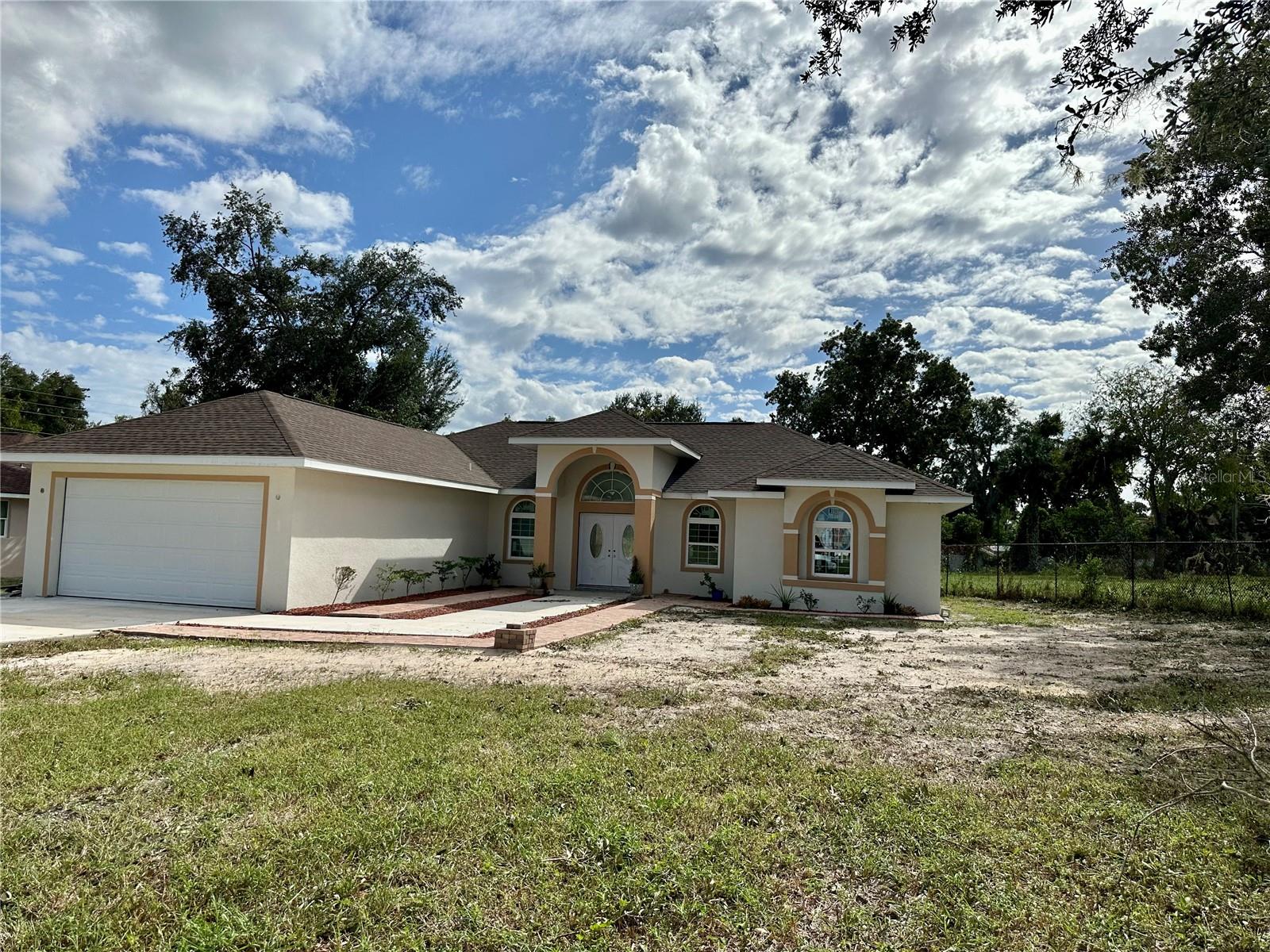 17271 E Peggy Avenue Ave, Mount Dora, FL 32757 photo