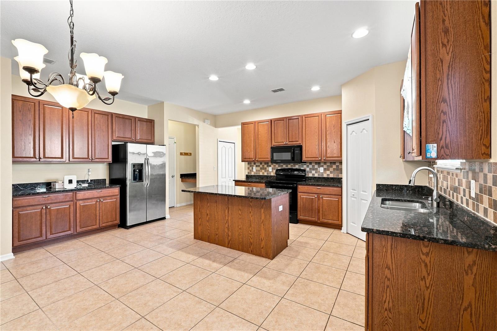 2803 Moonstone Bnd, Kissimmee, FL 34758 photo