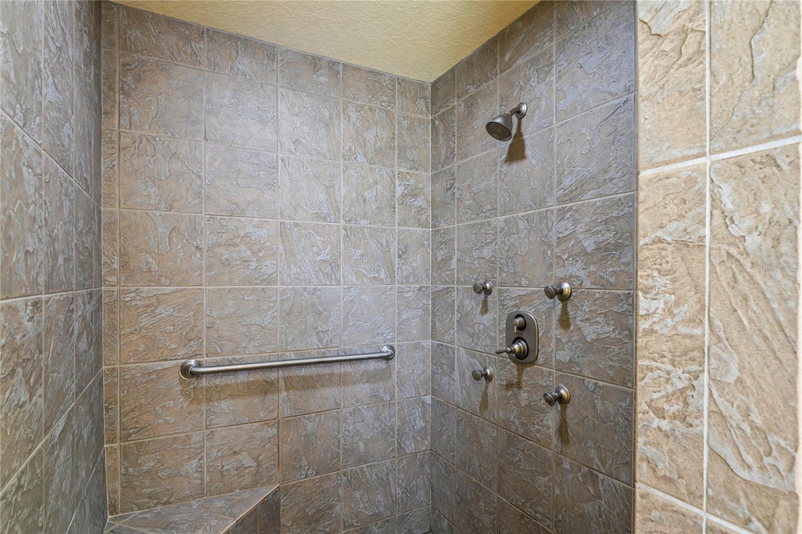 Single Family Residence in DADE CITY FL 3431 RIDERWOOD DR 31.jpg