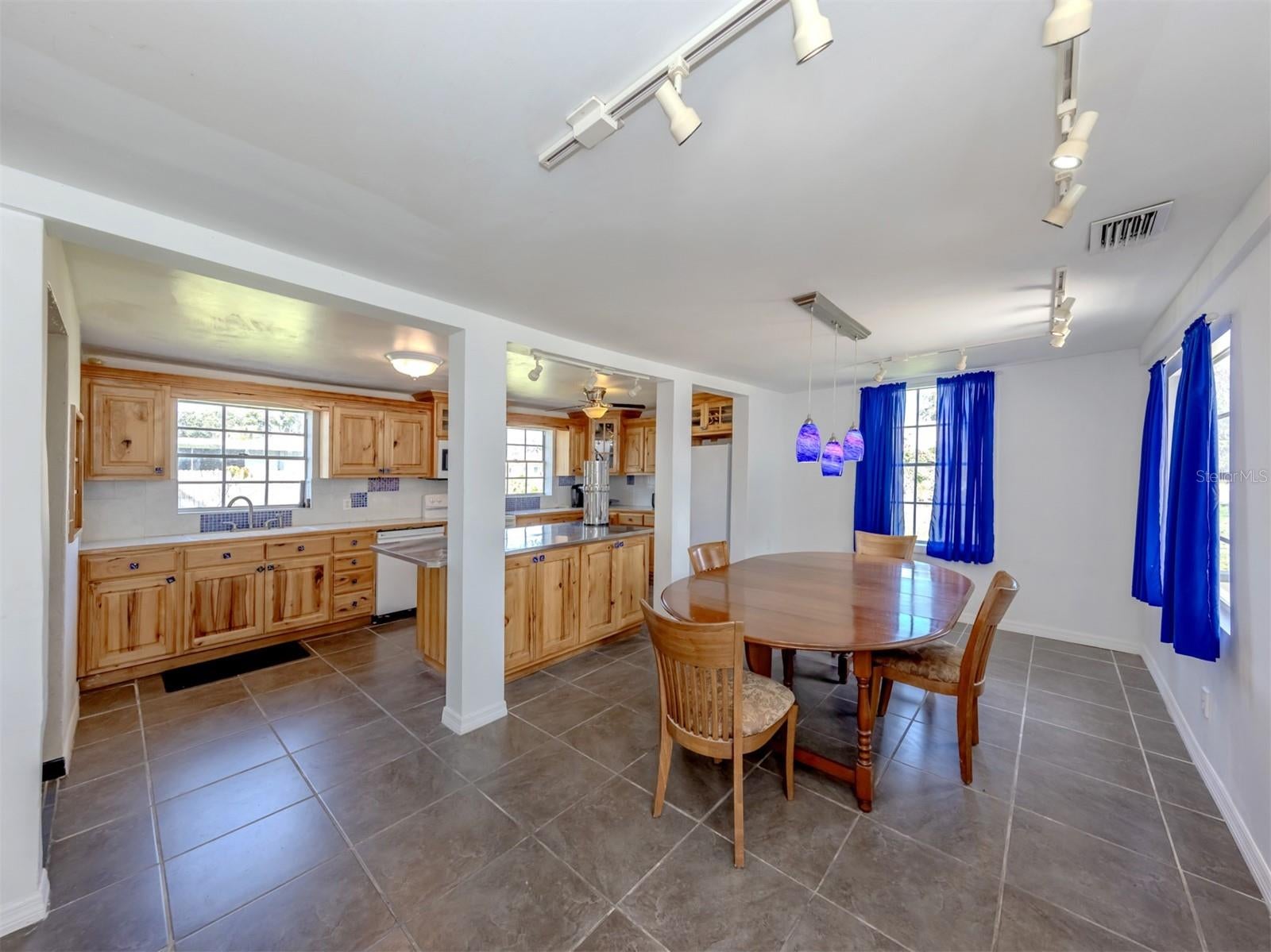305 Chauncey Ave, Bradenton, FL 34208 photo