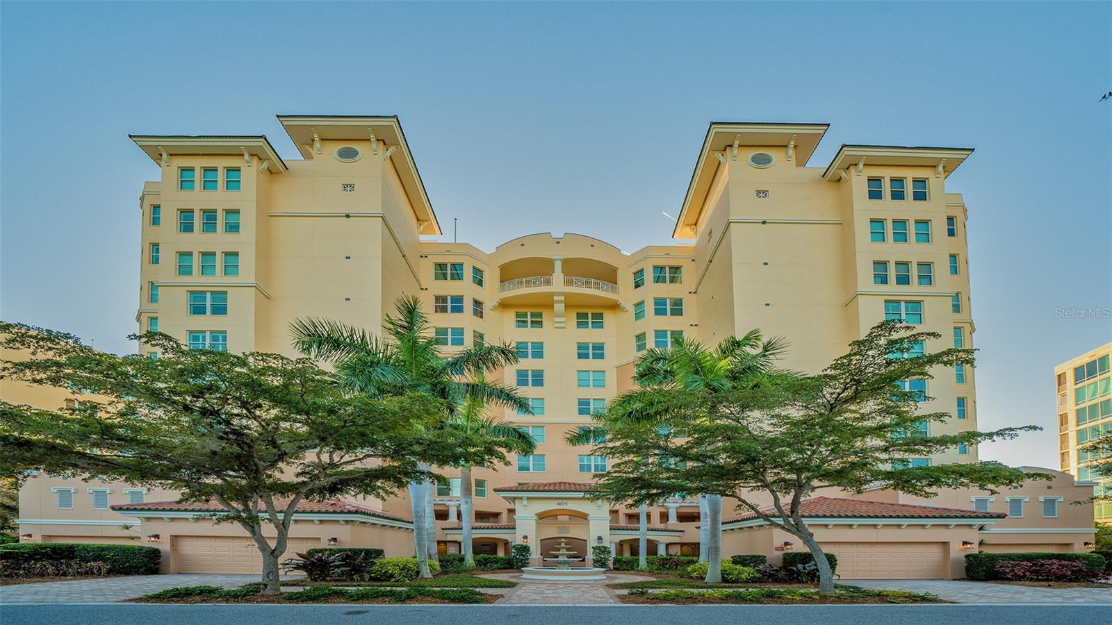 401 Point Road 303, Osprey, FL 34229