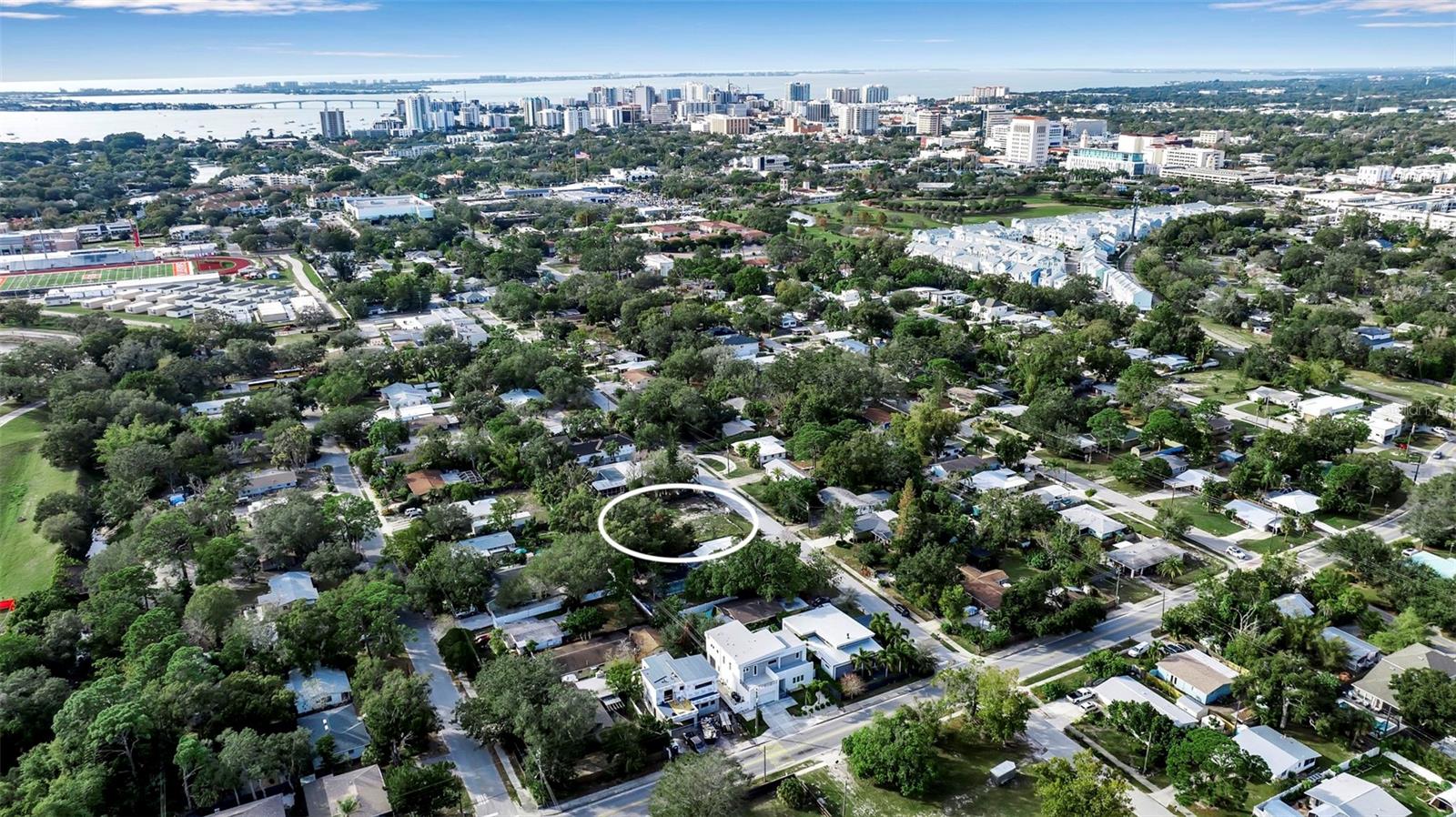 2350 Bay St, Sarasota, FL 34237 photo