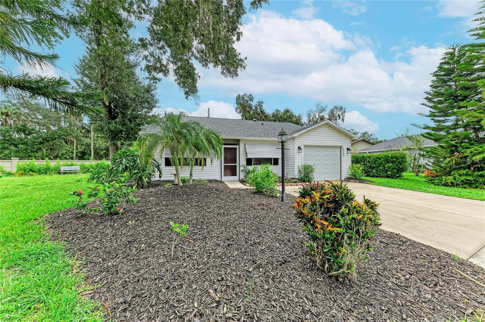 5506 82 Avenue Dr, Palmetto, FL 34221 photo