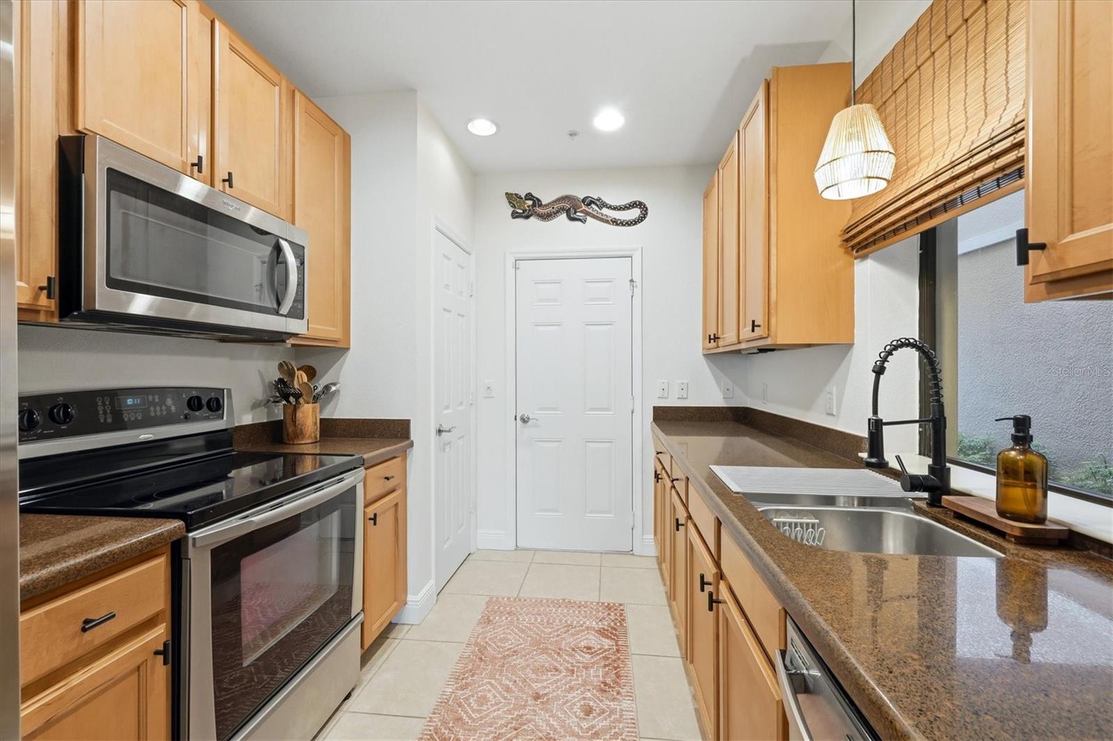 7210 Hamilton Rd, Bradenton, FL 34209 photo