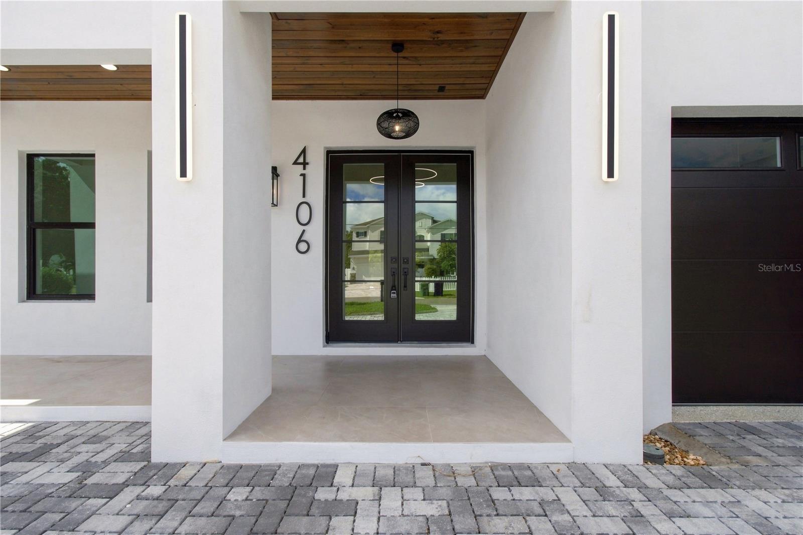 4106 W Neptune St, Tampa, FL 33629 photo