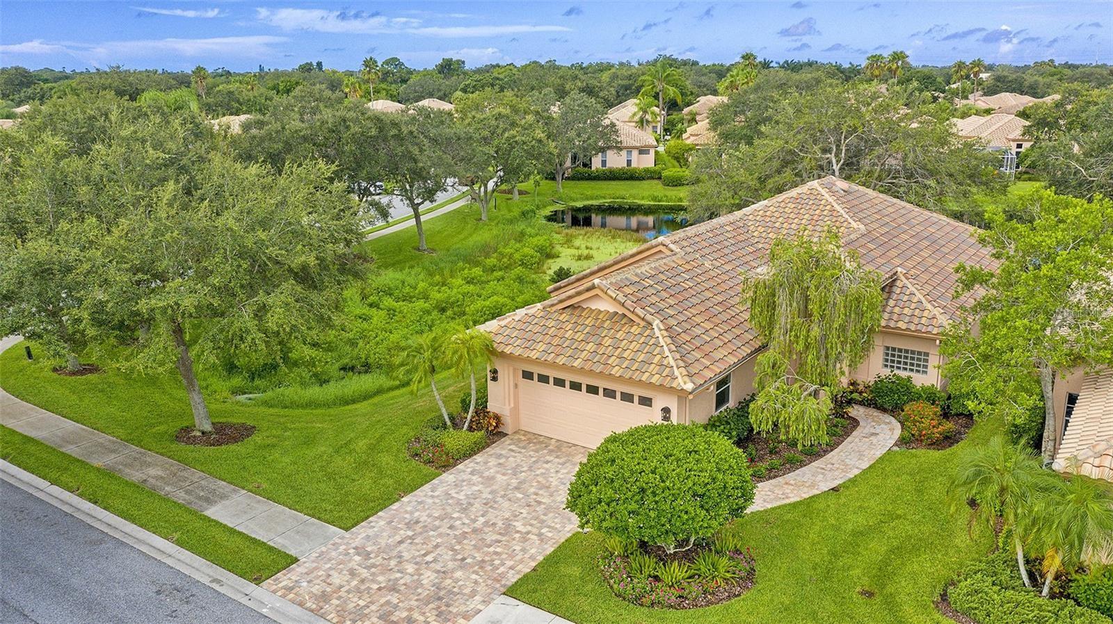 7198 De Lago Dr, Sarasota, FL 34238