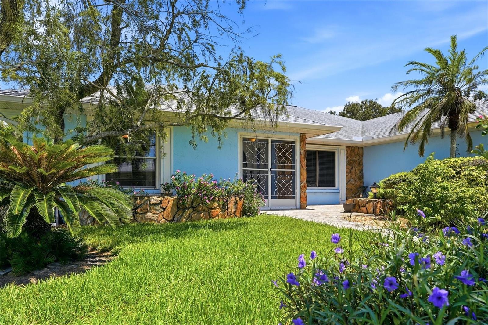 5015 86 Street Ct, Bradenton, FL 34210 photo