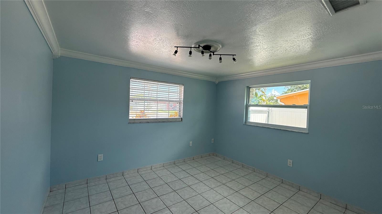 3100 Lake Ridge Dr, Sarasota, FL 34237 photo