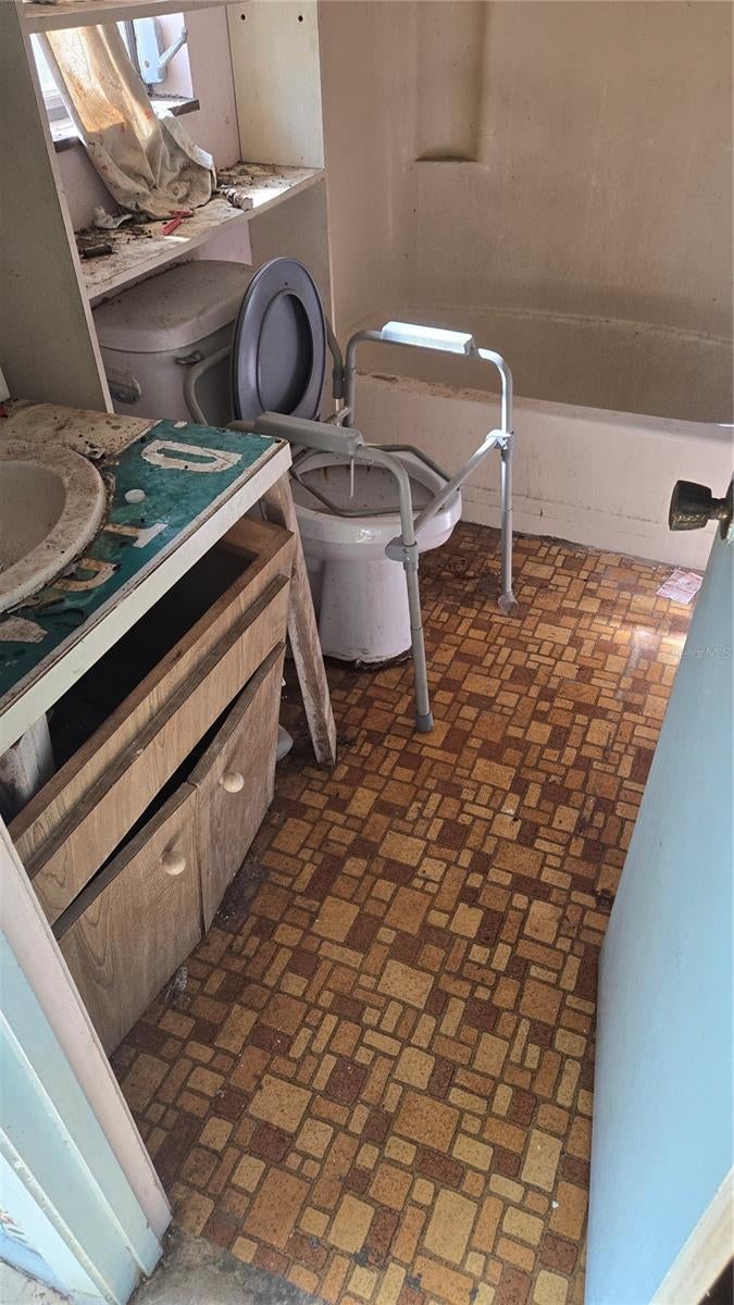 220 Mount Pleasant Rd, Nokomis, FL 34275 photo