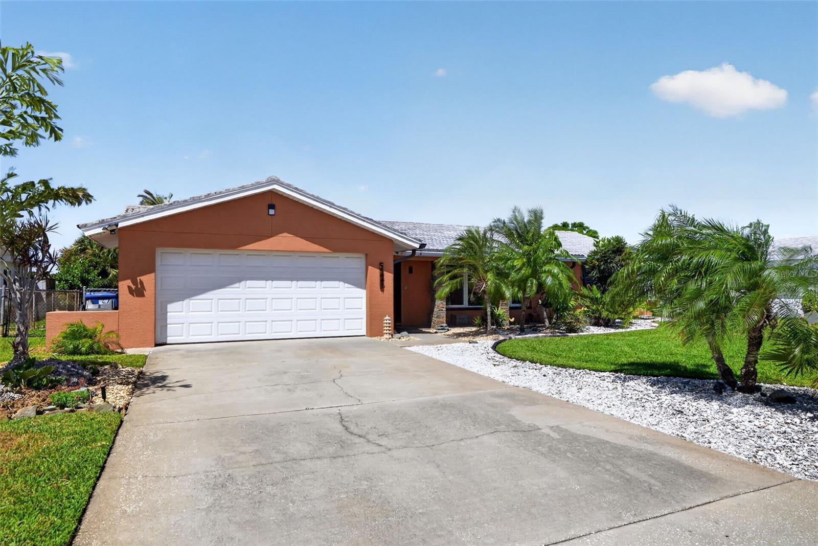 4461 38 Way, Saint Petersburg, FL 33711 photo
