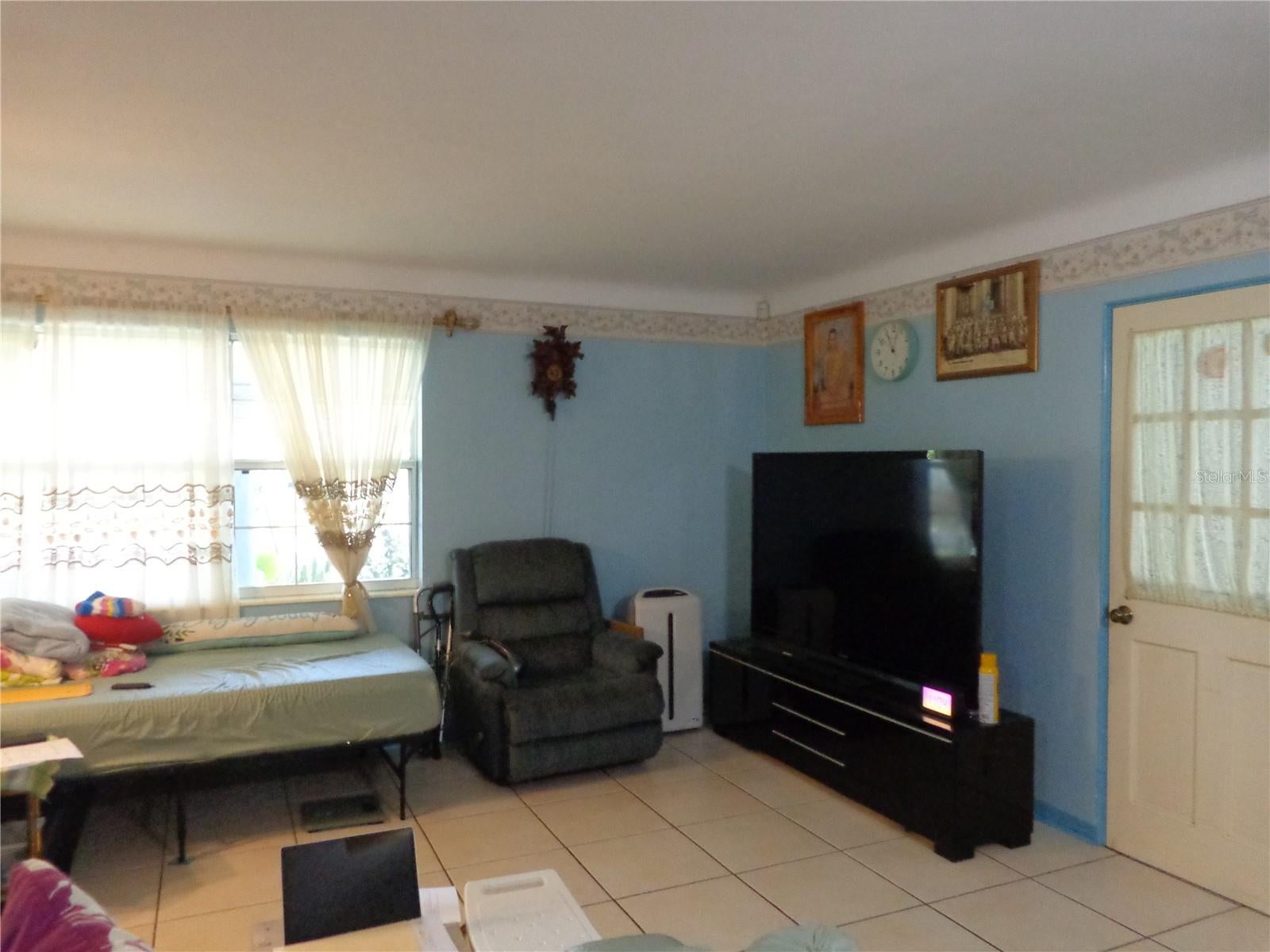 6165 26 Ave, Saint Petersburg, FL 33710 photo