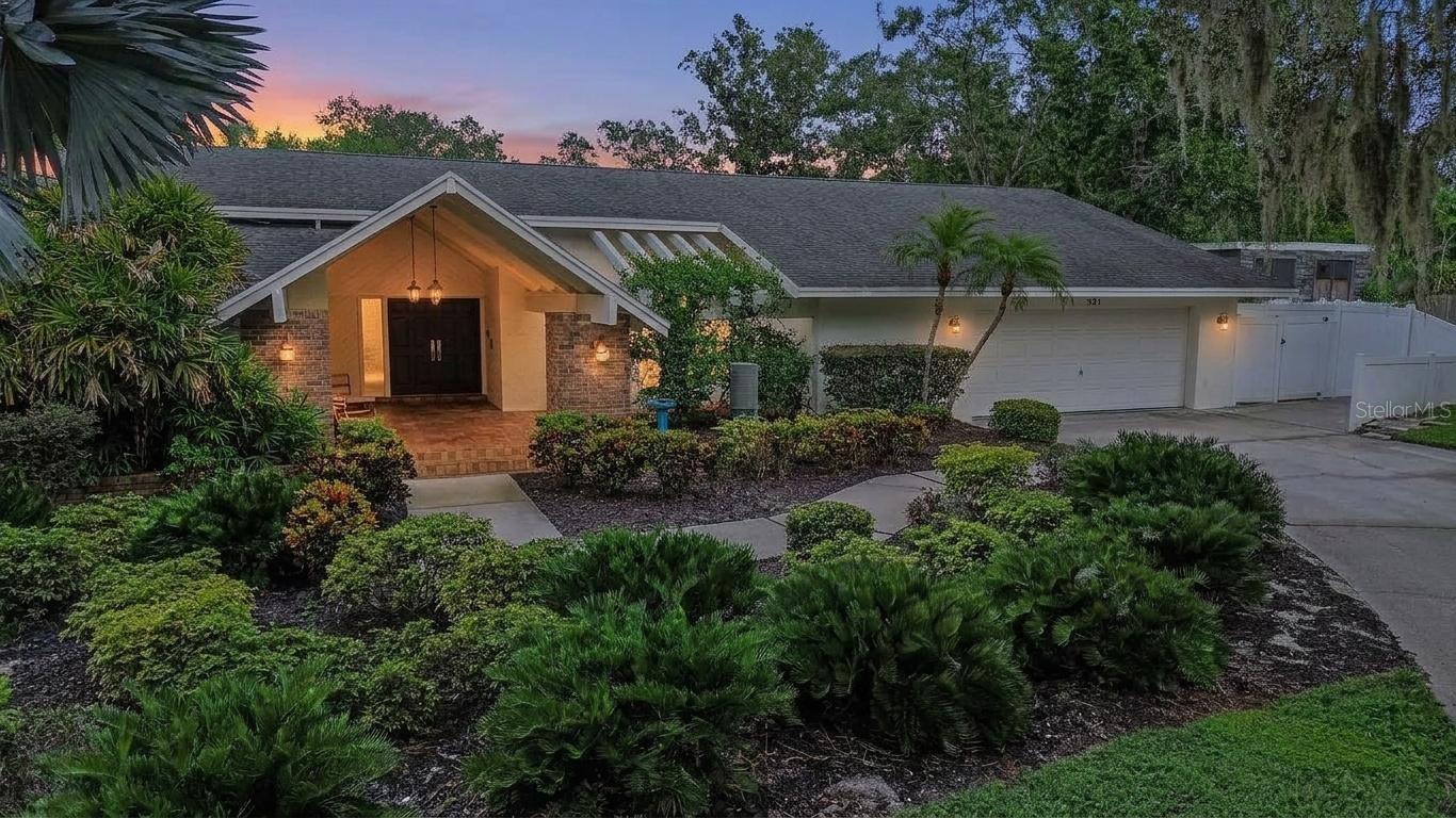 921 College Hill Dr, Clearwater, FL 33765 photo