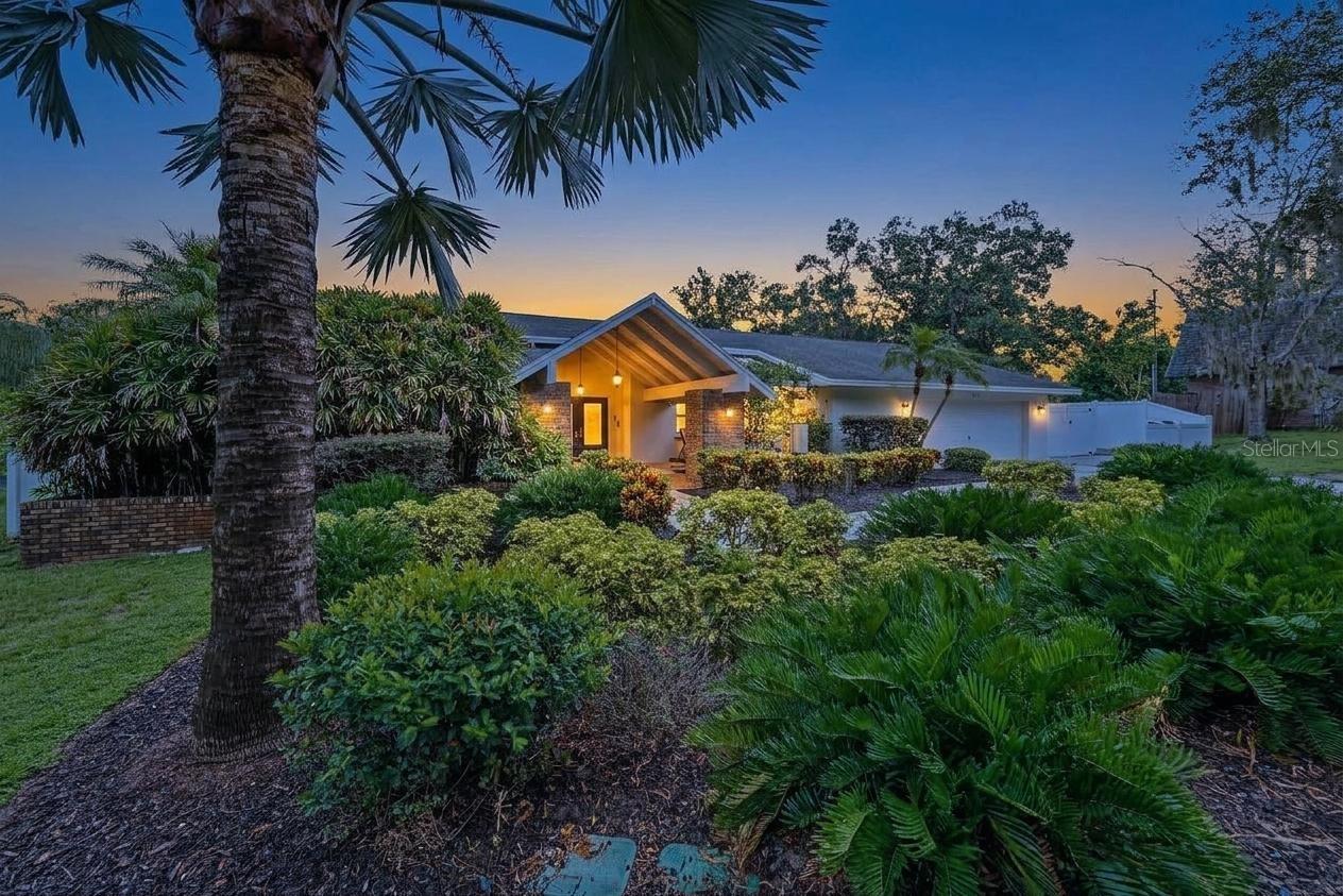 921 College Hill Dr, Clearwater, FL 33765