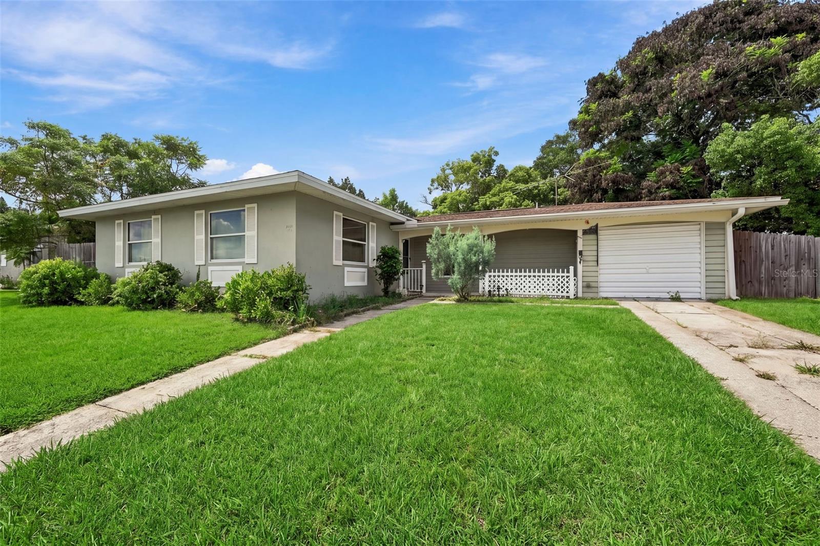 1069 Stillwater Ave, Spring Hill, FL 34606