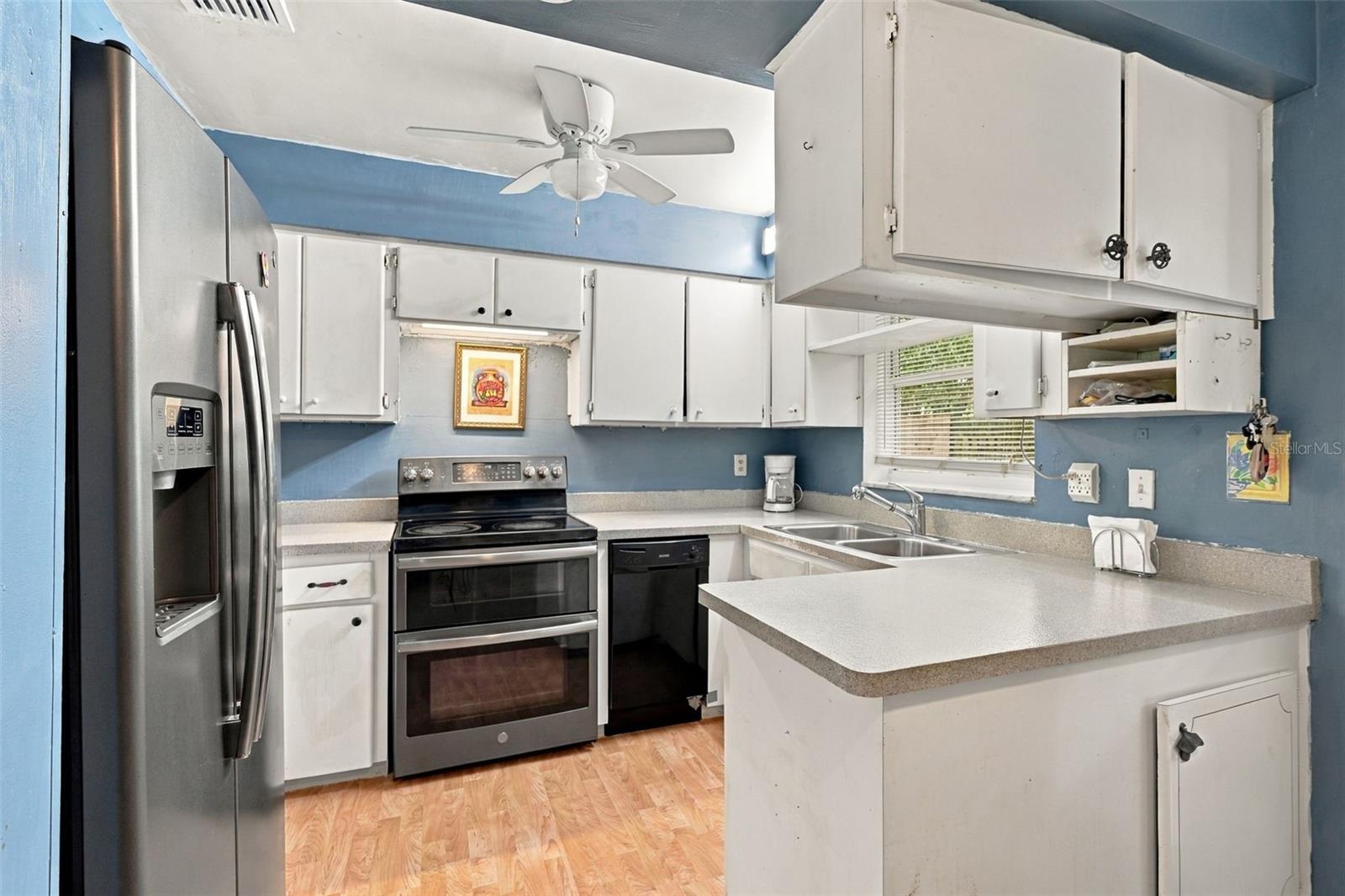 1069 Stillwater Ave, Spring Hill, FL 34606 photo