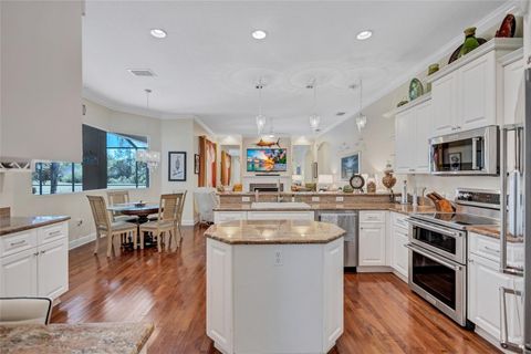 Single Family Residence in ZEPHYRHILLS FL 5137 EPPING LANE 13.jpg