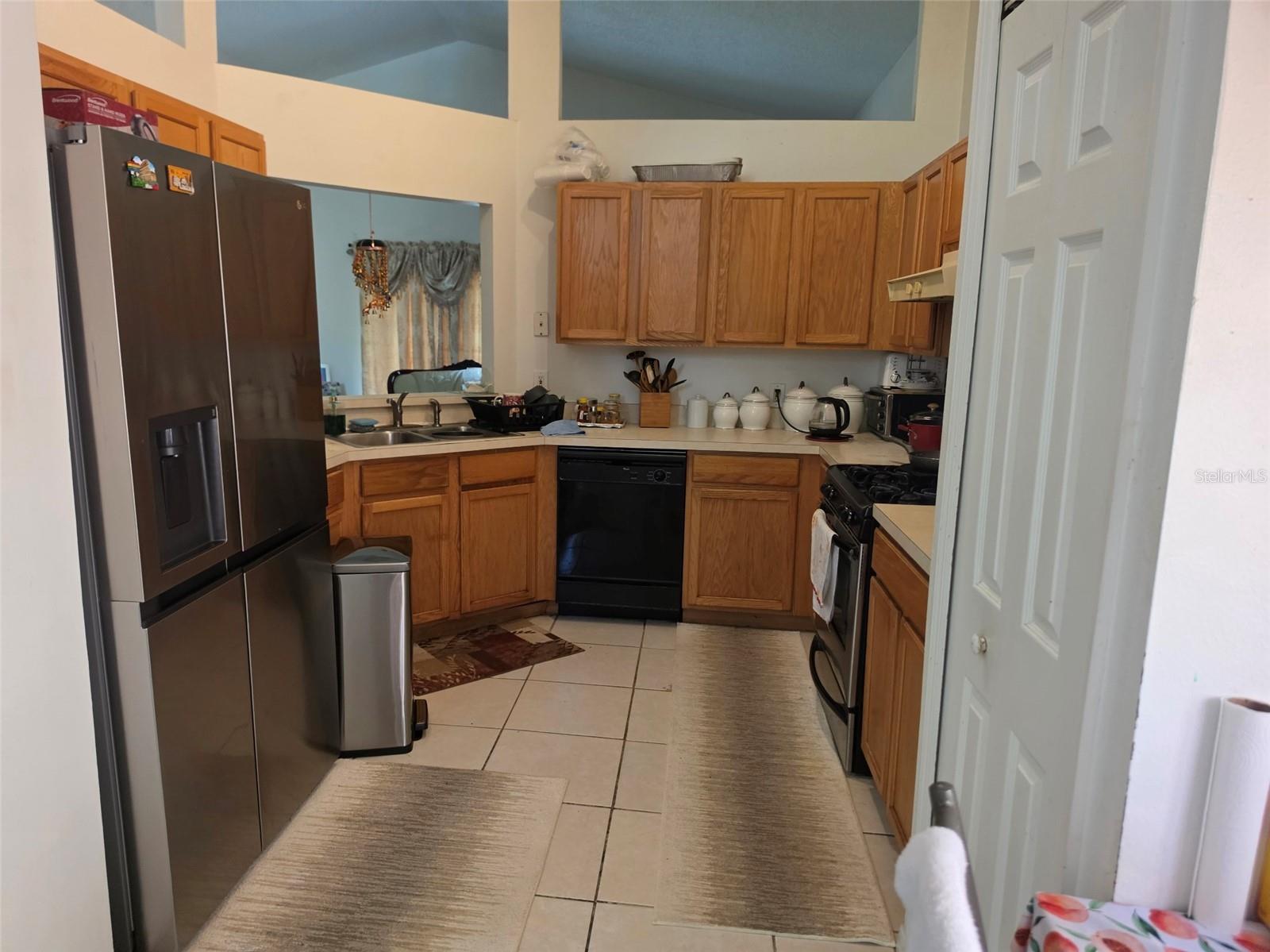 2261 Blue Sapphire Cir, Orlando, FL 32837 photo