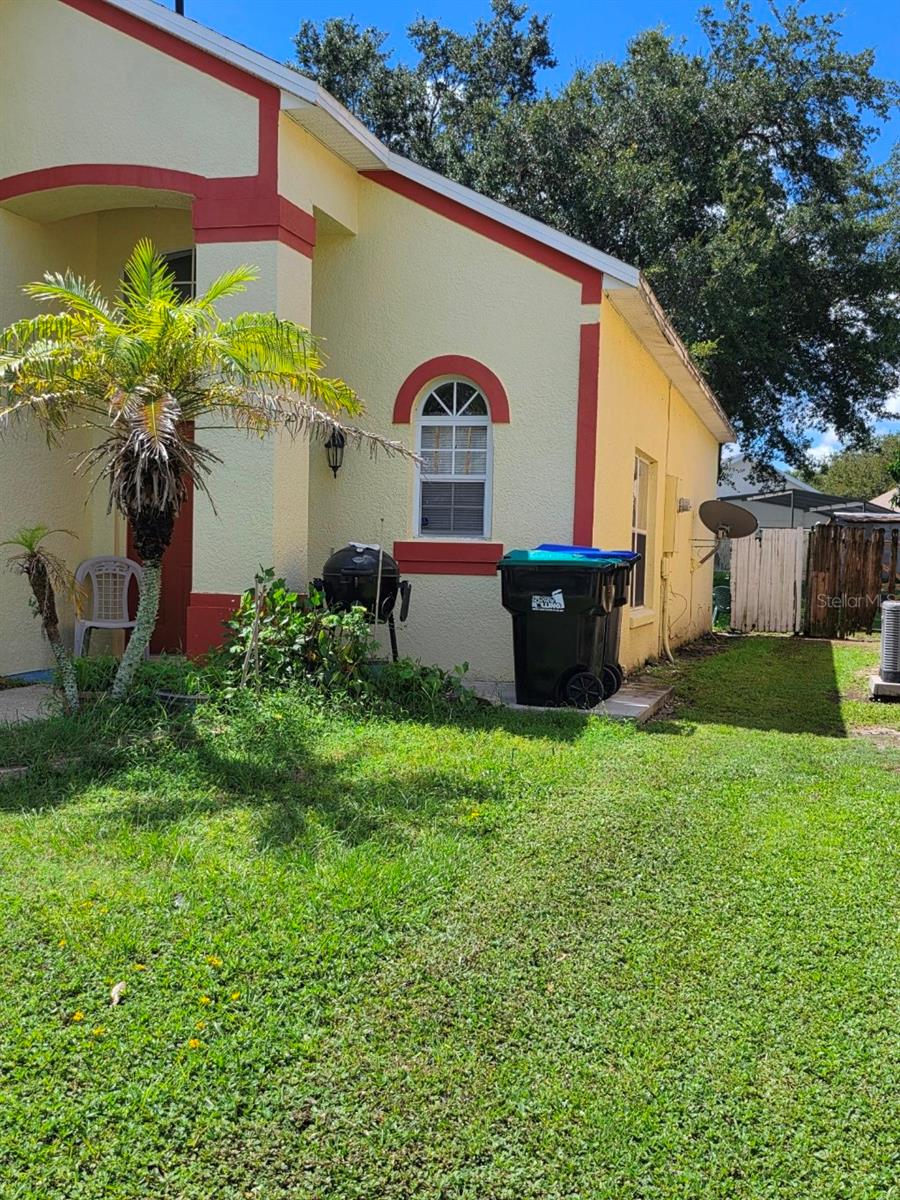 2261 Blue Sapphire Cir, Orlando, FL 32837 photo