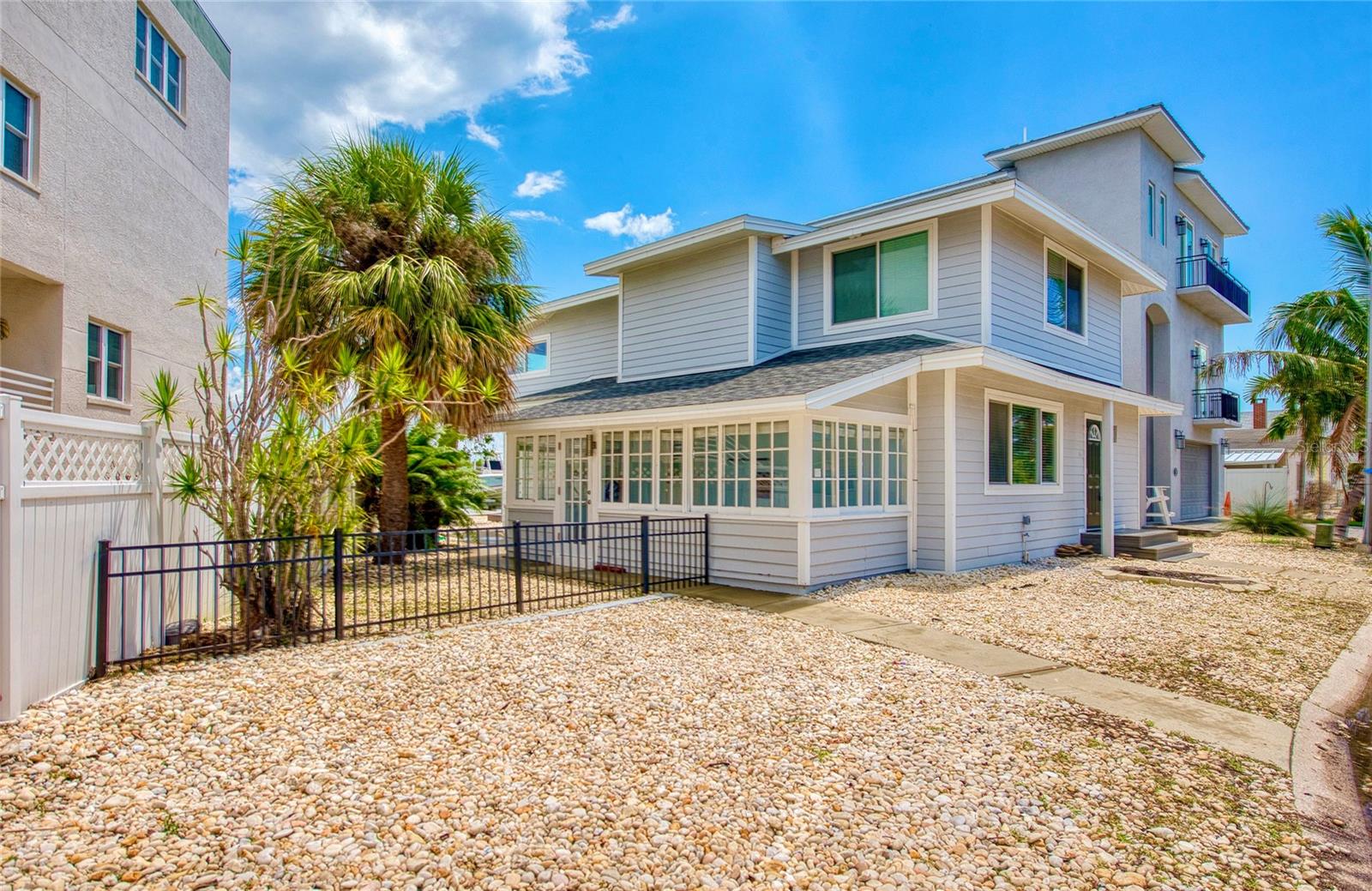 300 Bay Plz, Treasure Island, FL 33706 photo