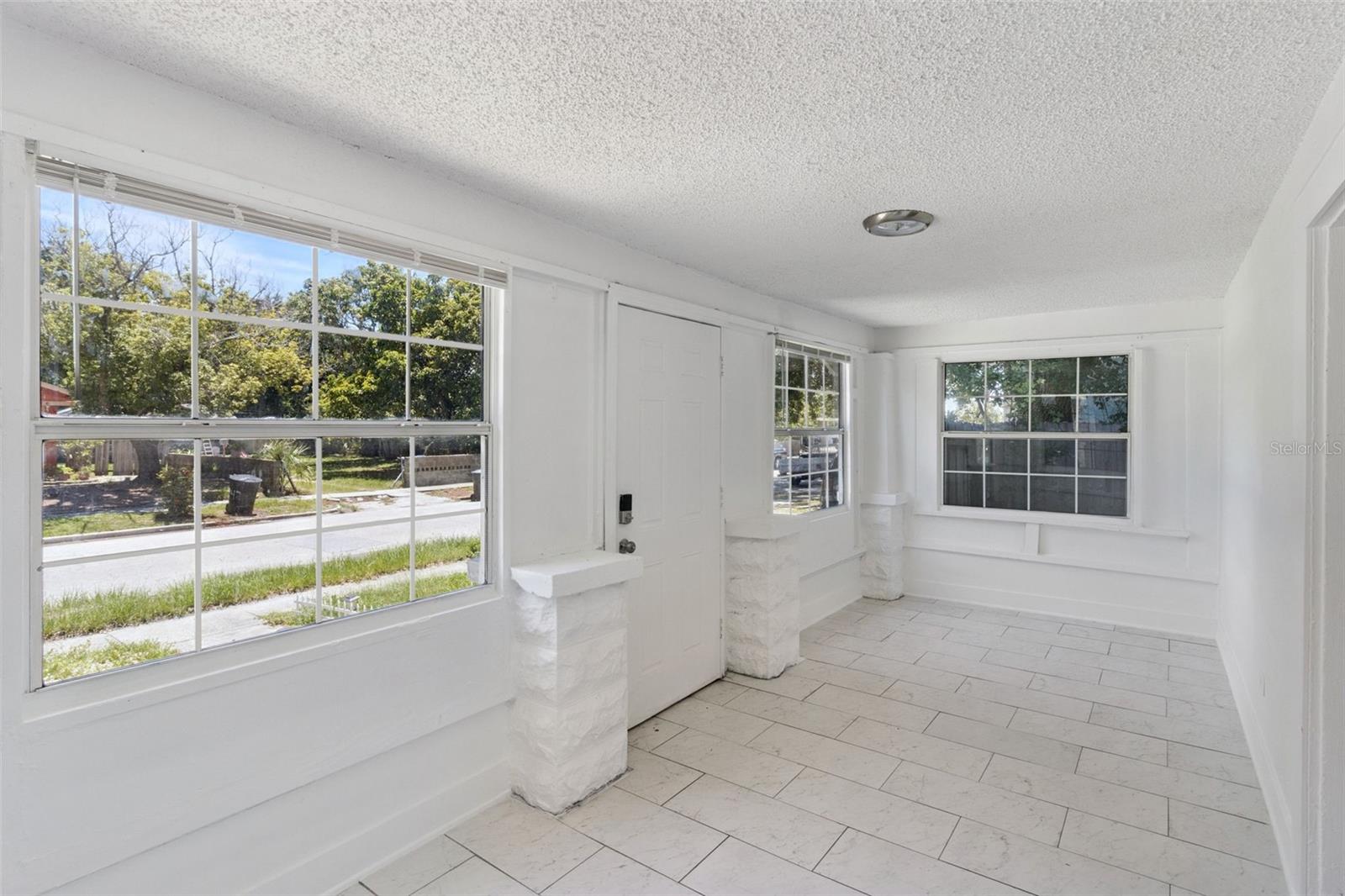 1743 Yale St, Saint Petersburg, FL 33712 photo