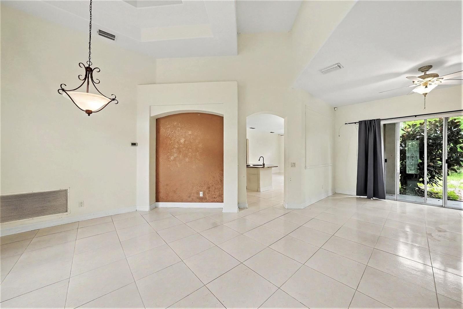 12516 Leatherleaf Dr, Tampa, FL 33626 photo