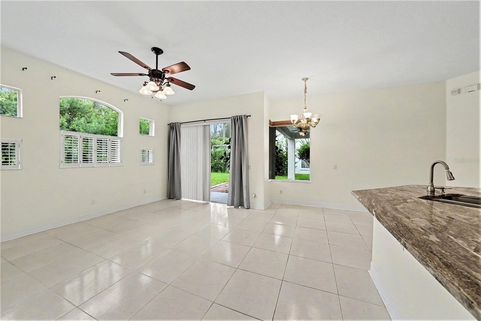 12516 Leatherleaf Dr, Tampa, FL 33626 photo