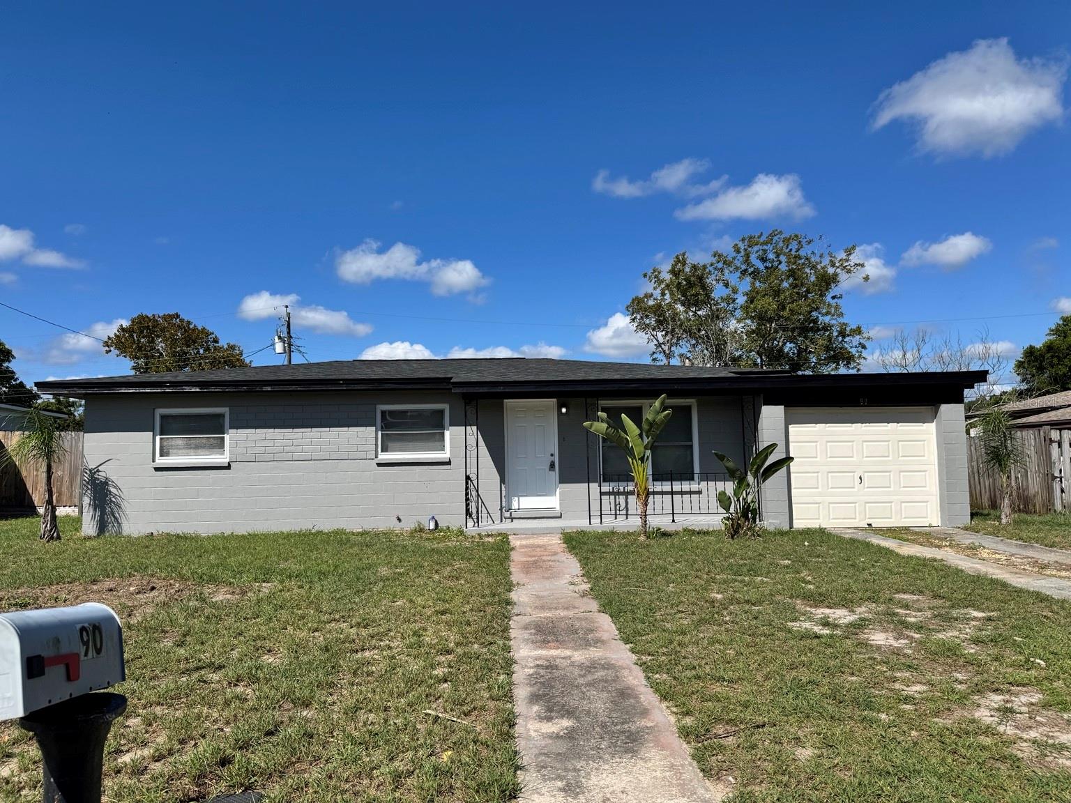 90 Sky Ln, Titusville, FL 32796