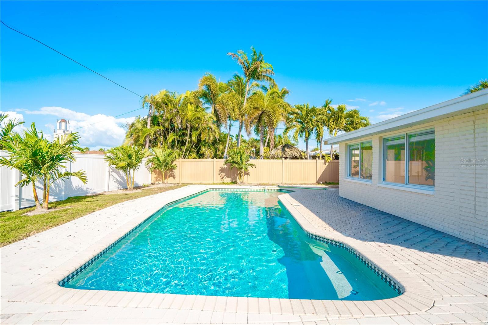 455 81 Ave, St Pete Beach, FL 33706 photo