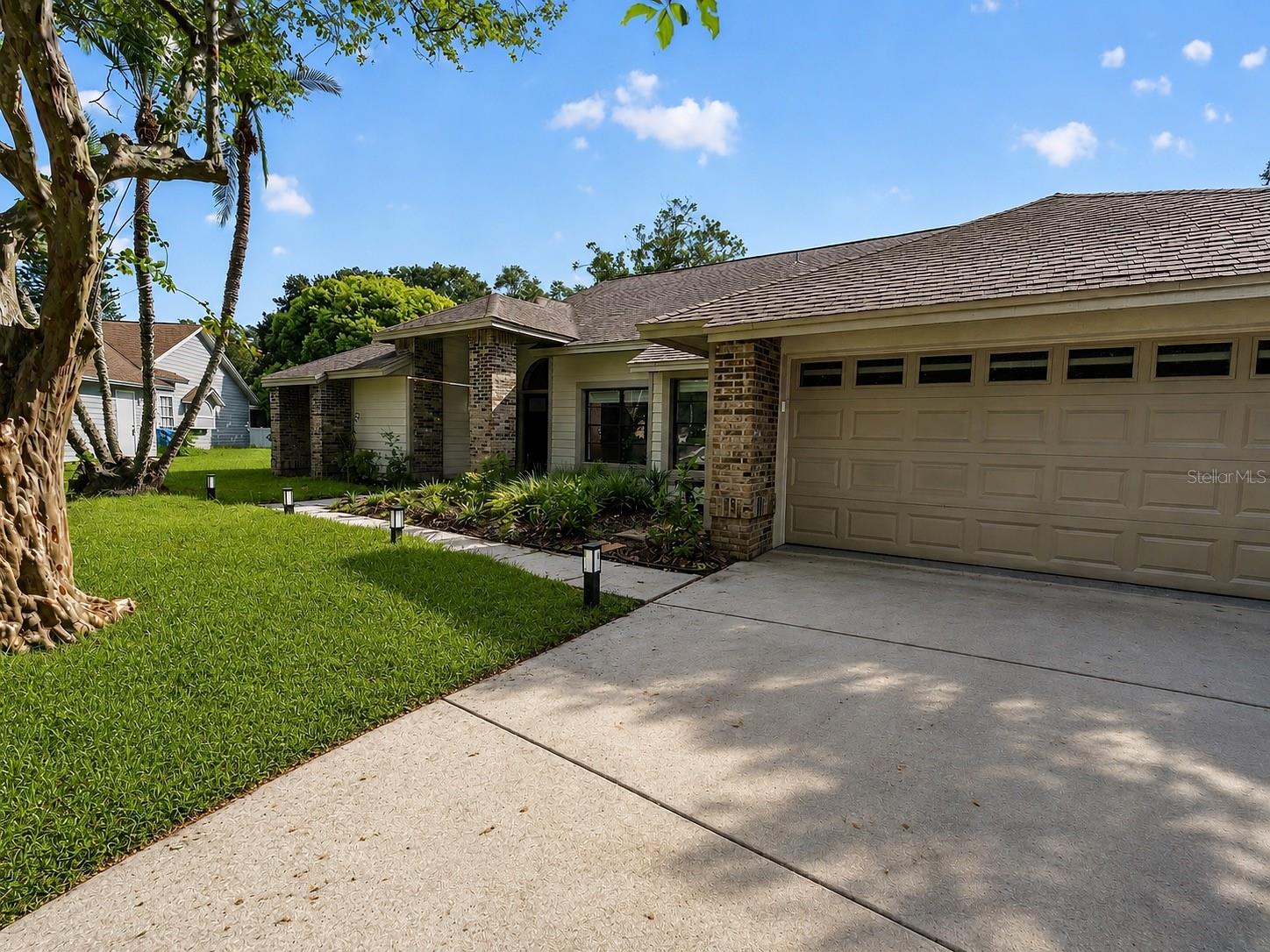 10428 Tara Dr, Riverview, FL 33578 photo