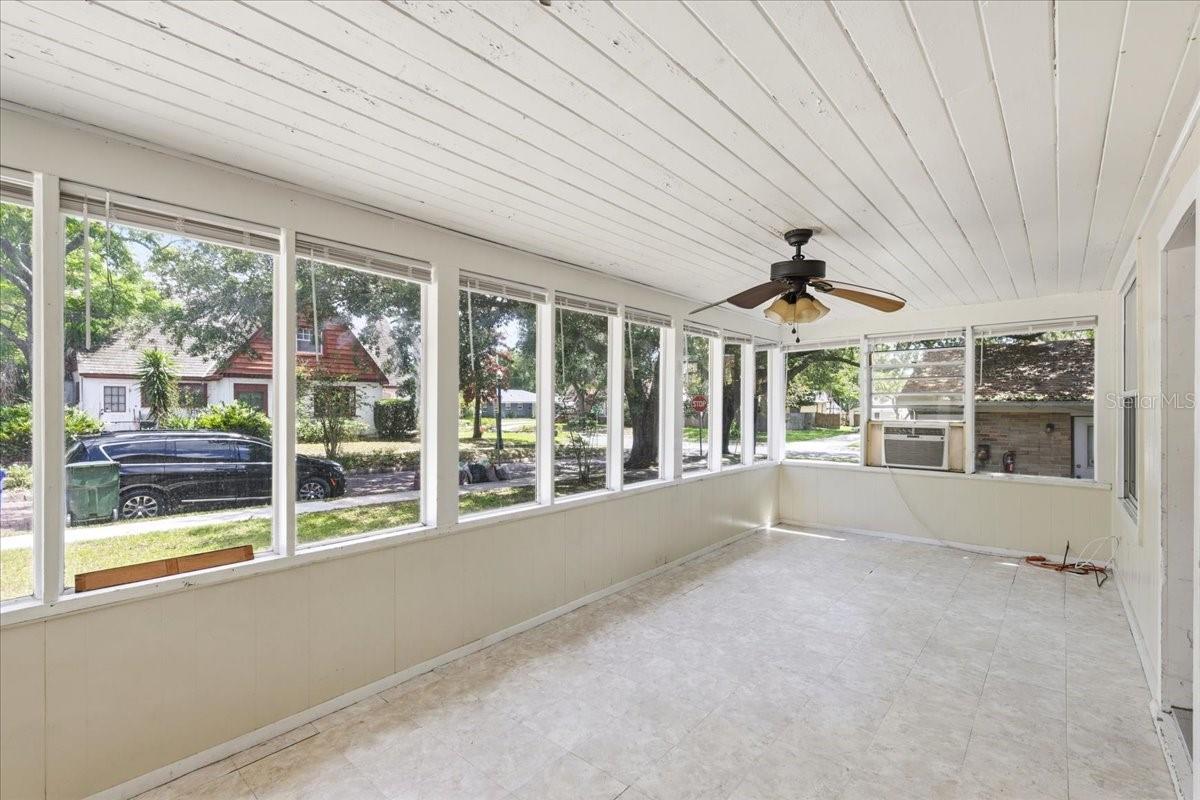 1049 Monroe St, Lakeland, FL 33801 photo